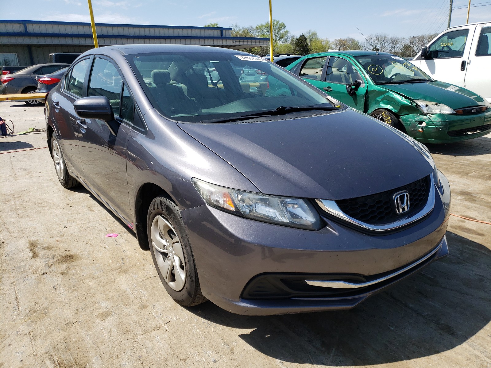 HONDA CIVIC LX 2015 with VIN 19XFB2F50FE103177 - Photo from auction