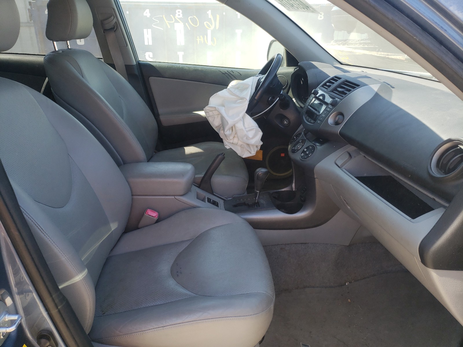 Photo 5 from auction – 2007 TOYOTA RAV4 LIMIT with VIN JTMBD31V875123518