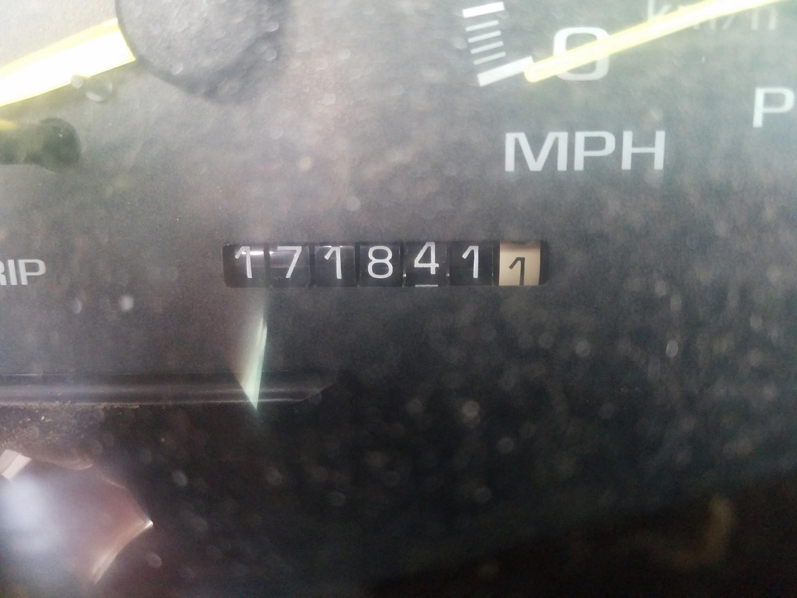Photo 8 from auction – 1997 CHEVROLET GMT-400 C1 with VIN 1GCEC19R4VE221003