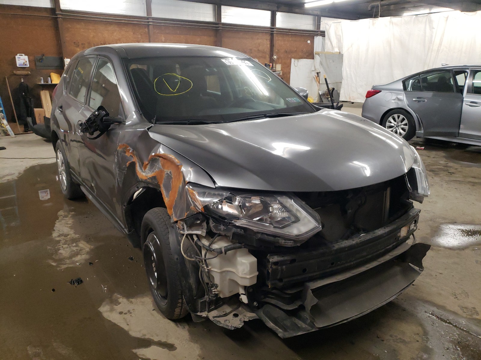 Photo 1 from auction – 2017 NISSAN ROGUE S with VIN KNMAT2MV8HP556167