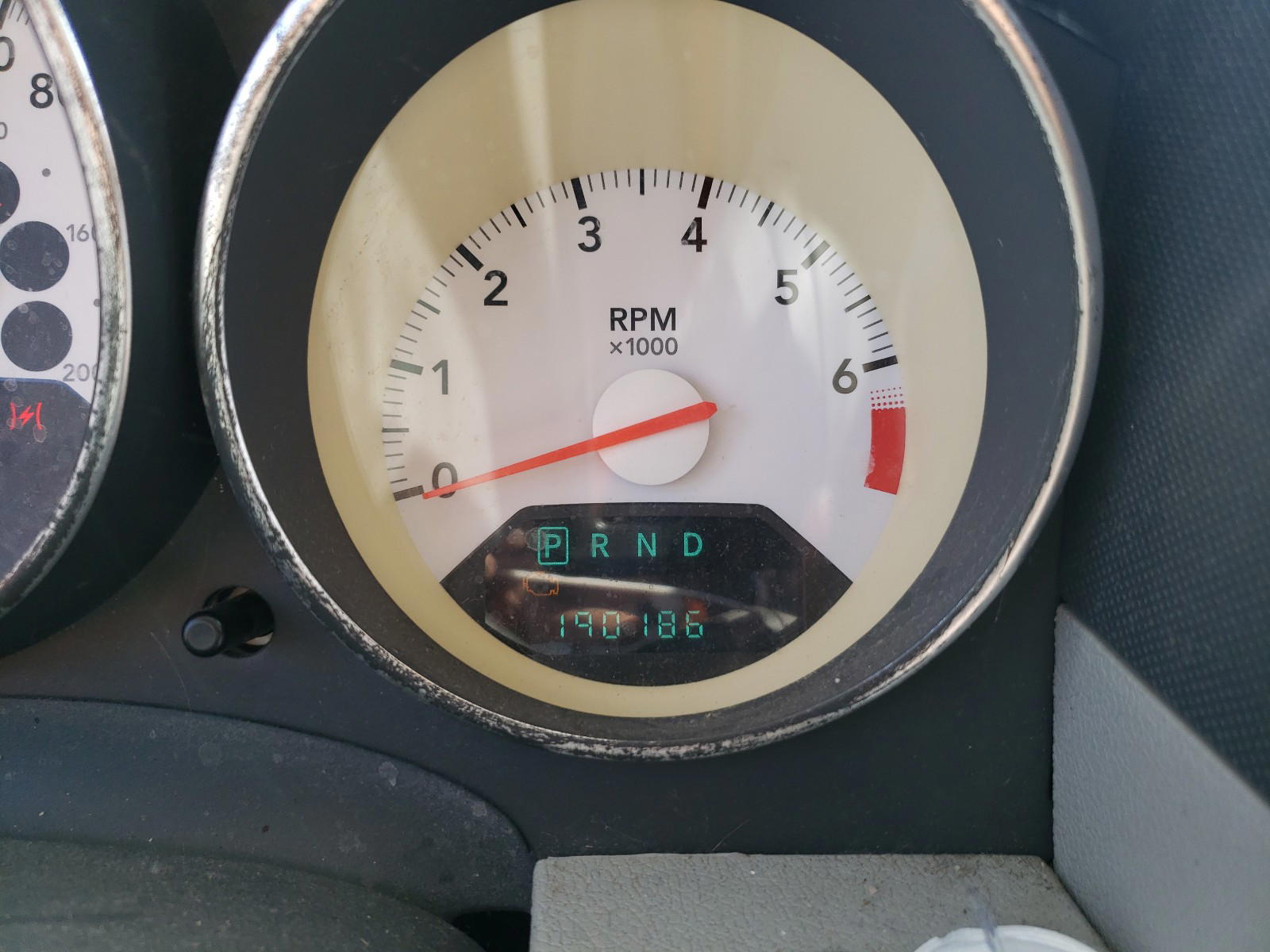 Photo 8 from auction – 2007 DODGE CALIBER with VIN 1B3HE78KX7D348234