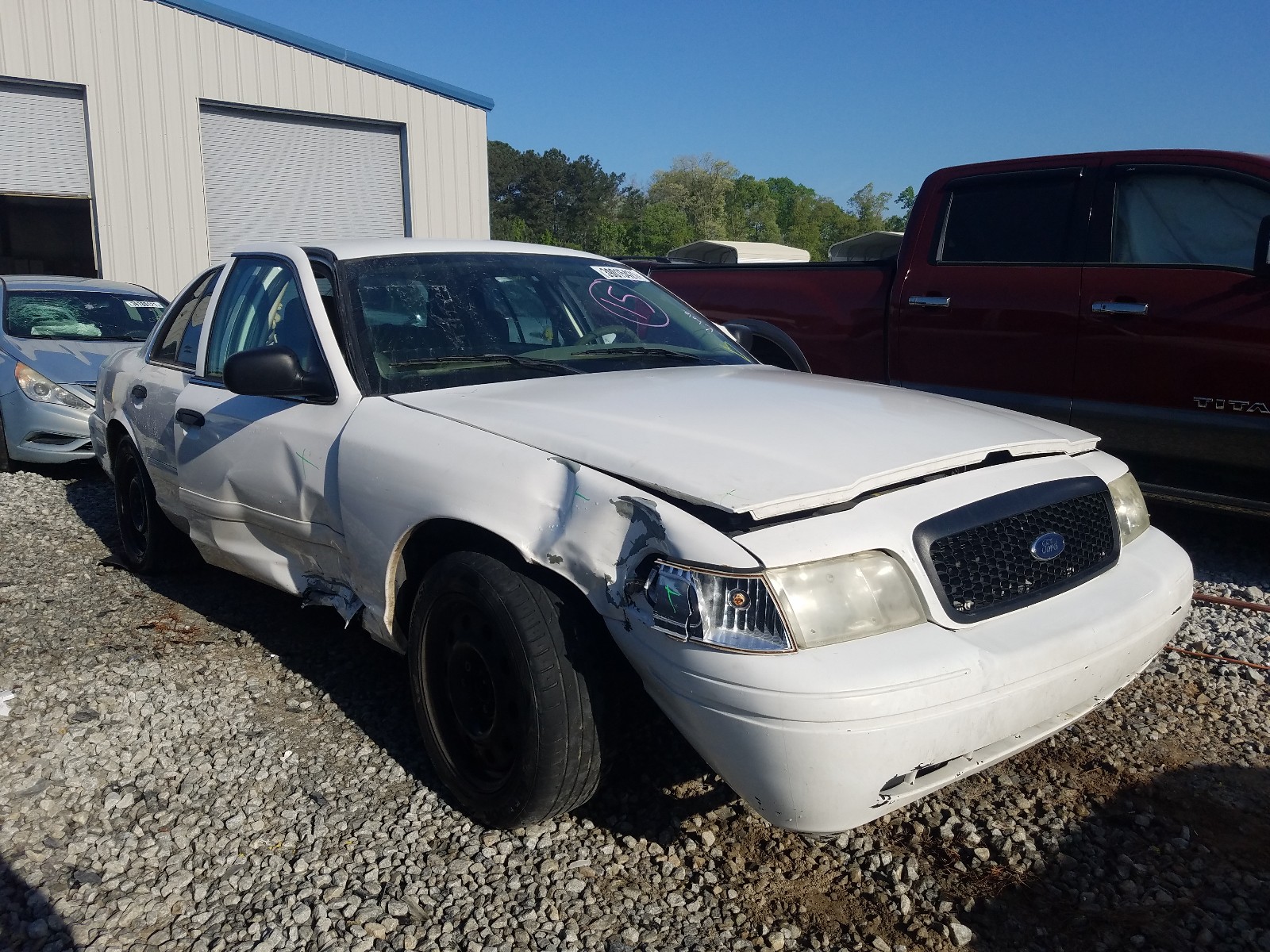 FORD CROWN VICT 2007 with VIN 2FAHP71W27X106574 - Photo from auction