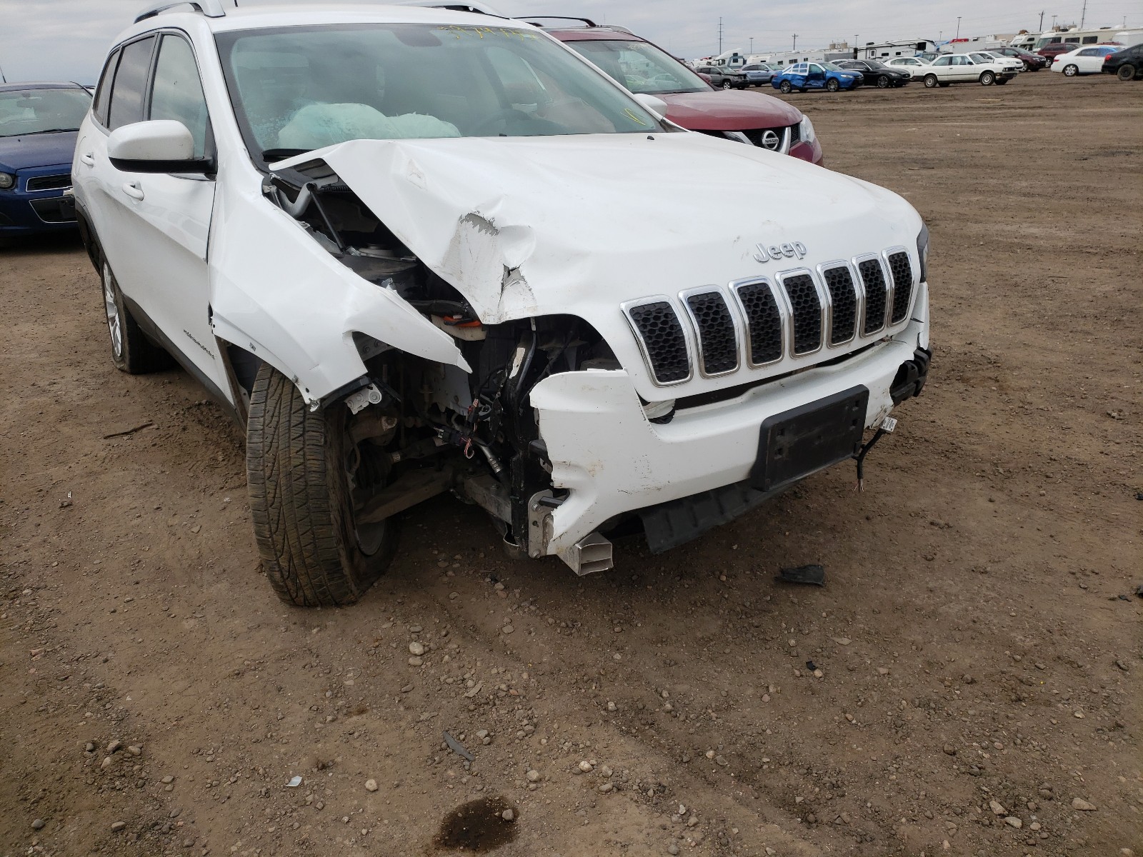 Photo 9 from auction – 2019 JEEP CHEROKEE L with VIN 1C4PJMCB4KD394730