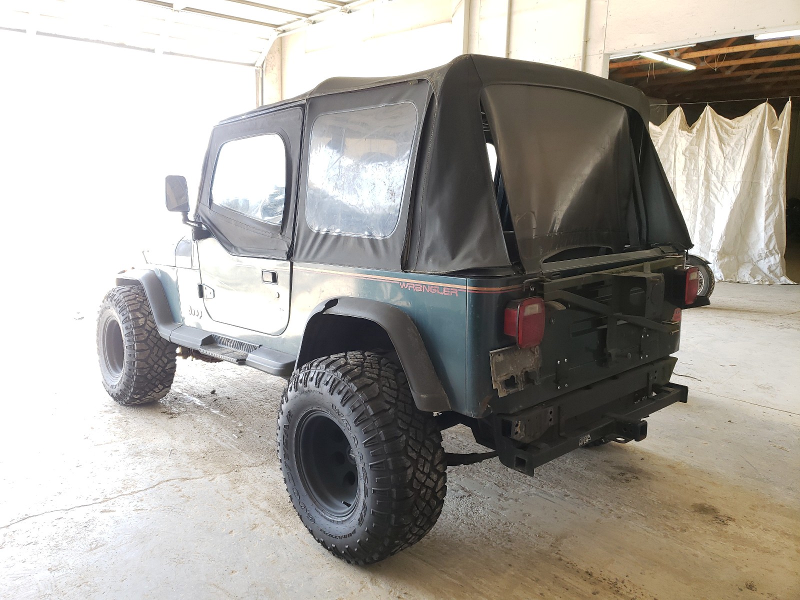 Photo 3 from auction – 1994 JEEP WRANGLER / with VIN 1J4FY49S0RP462894