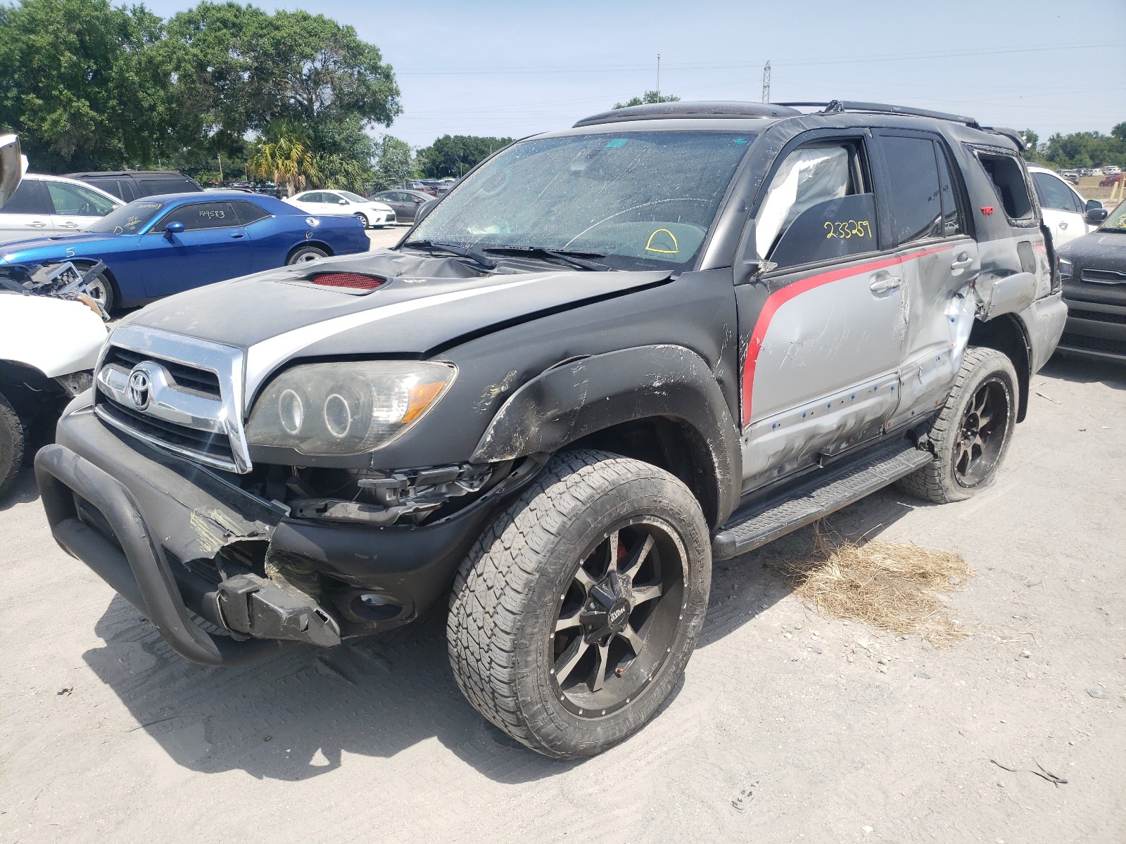 Photo 2 from auction – 2006 TOYOTA 4RUNNER LI with VIN JTEZU17R360067055
