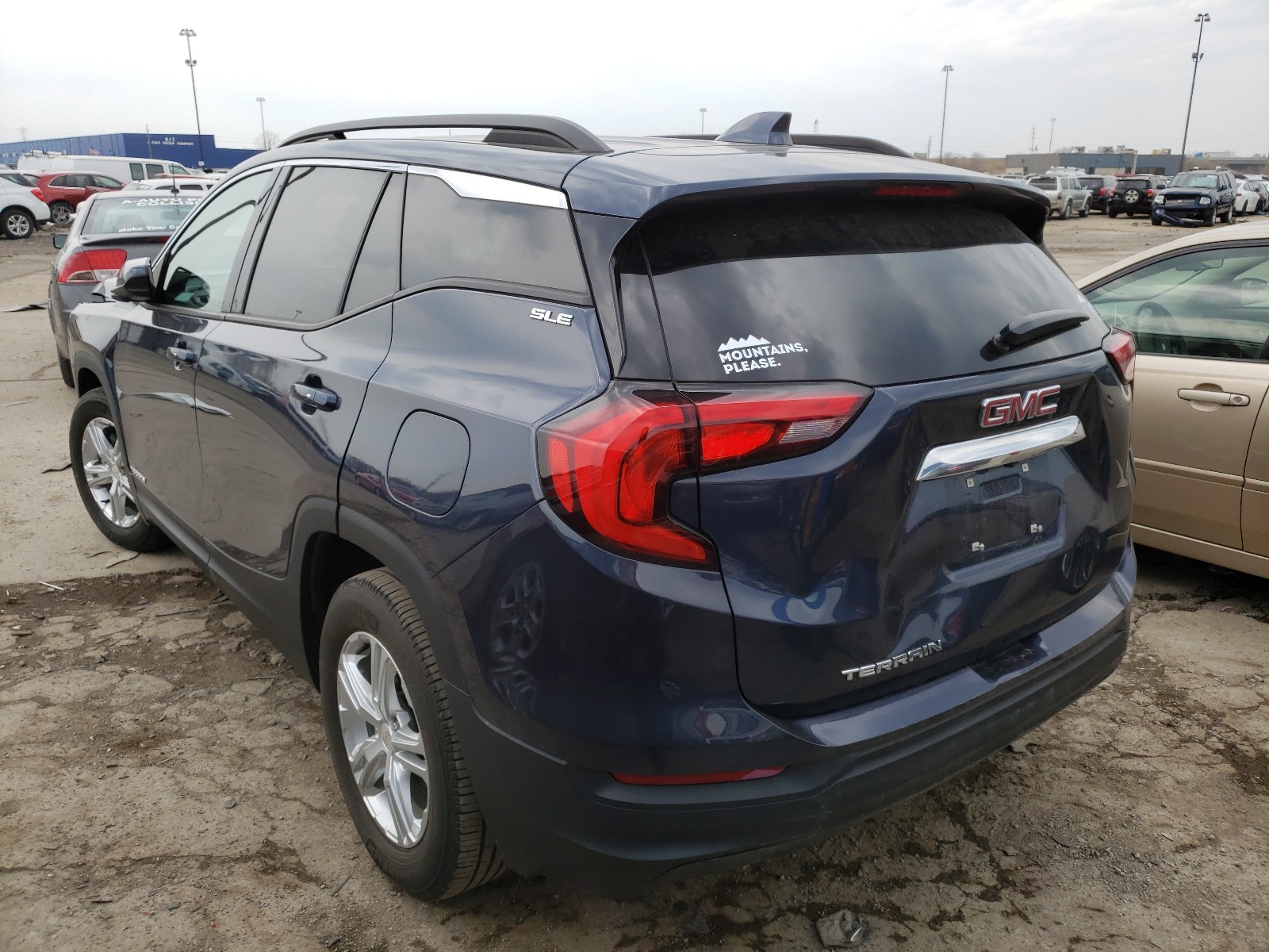 Photo 3 from auction – 2018 GMC TERRAIN SL with VIN 3GKALMEV8JL246598