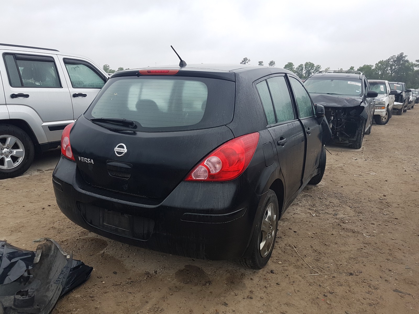 Photo 4 from auction – 2010 NISSAN VERSA S with VIN 3N1BC1CP3AL421216