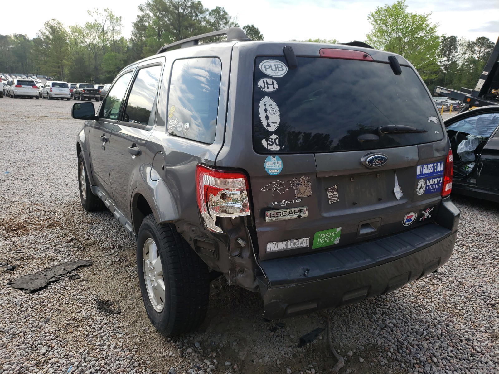 Photo 3 from auction – 2011 FORD ESCAPE XLT with VIN 1FMCU0D75BKC59630