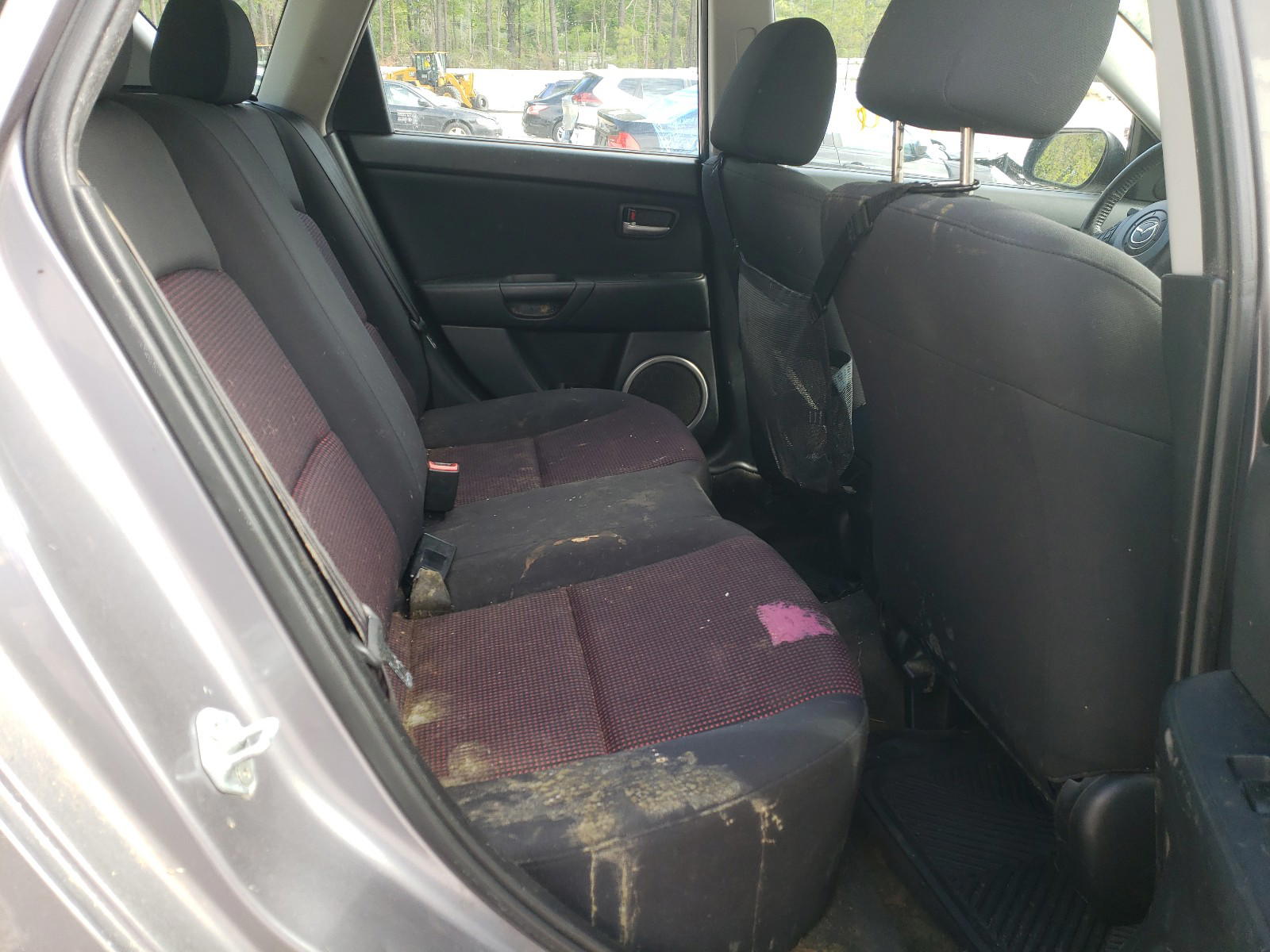 Photo 6 from auction – 2006 MAZDA MAZDA3 with VIN JM1BK143161431172