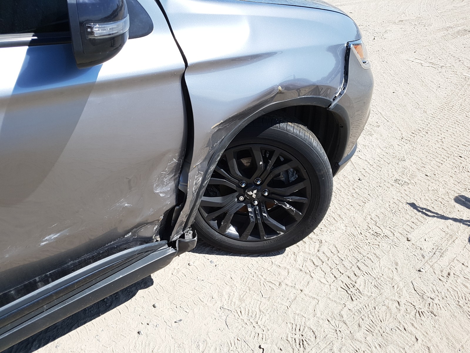 Zdjęcie 9 z aukcji – 2018 MITSUBISHI OUTLANDER z VIN JA4AD3A34JZ018723