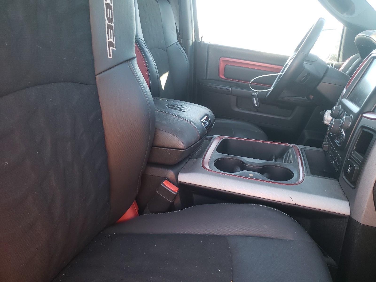 Zdjęcie 15 z aukcji – 2017 RAM 1500 REBEL z VIN 1C6RR7YT2HS809494