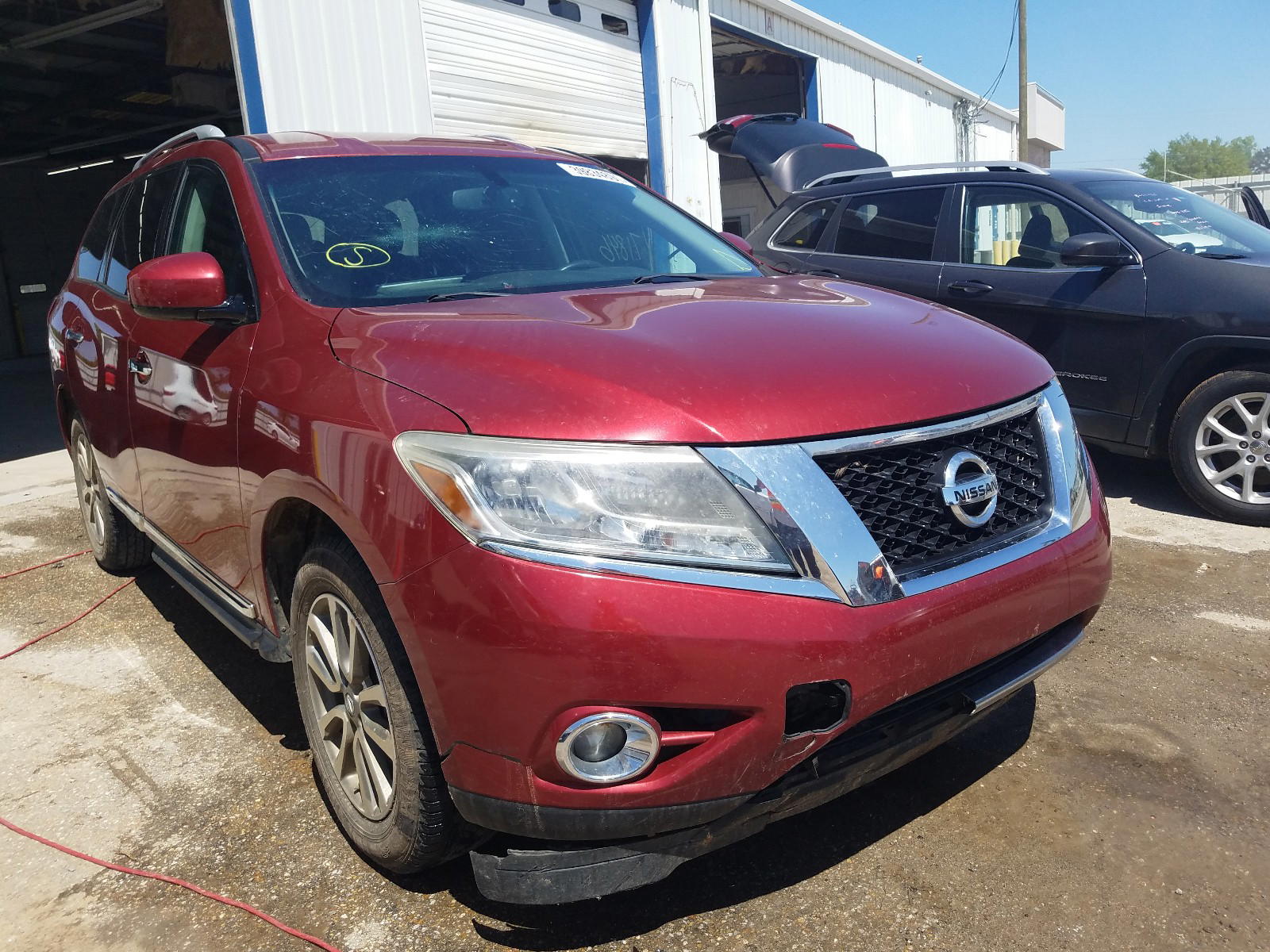 NISSAN PATHFINDER 2013 with VIN 5N1AR2MN8DC619473 - Photo from auction