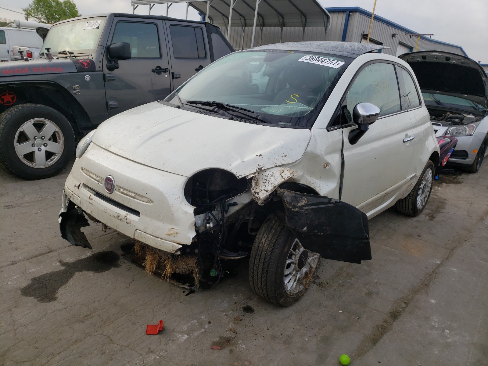 Photo 2 from auction – 2013 FIAT 500 LOUNGE with VIN 3C3CFFCR6DT651848