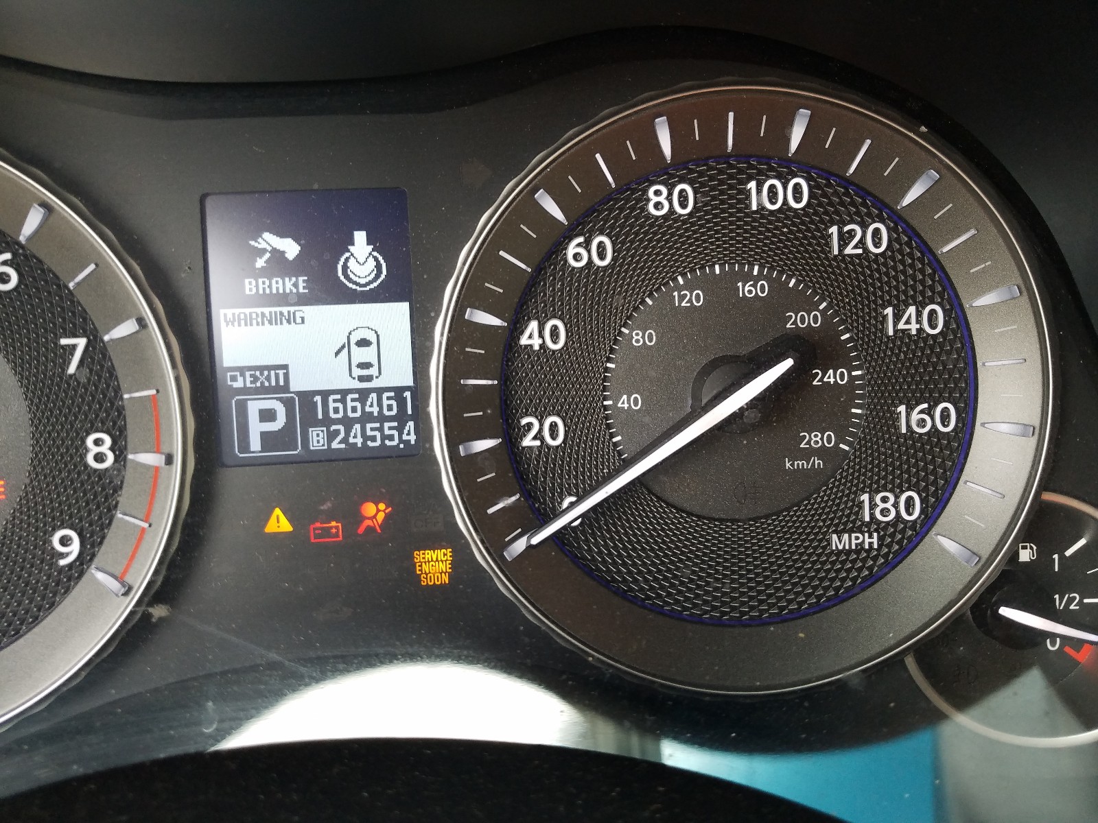 Photo 8 from auction – 2011 INFINITI M37 with VIN JN1BY1AP5BM323641