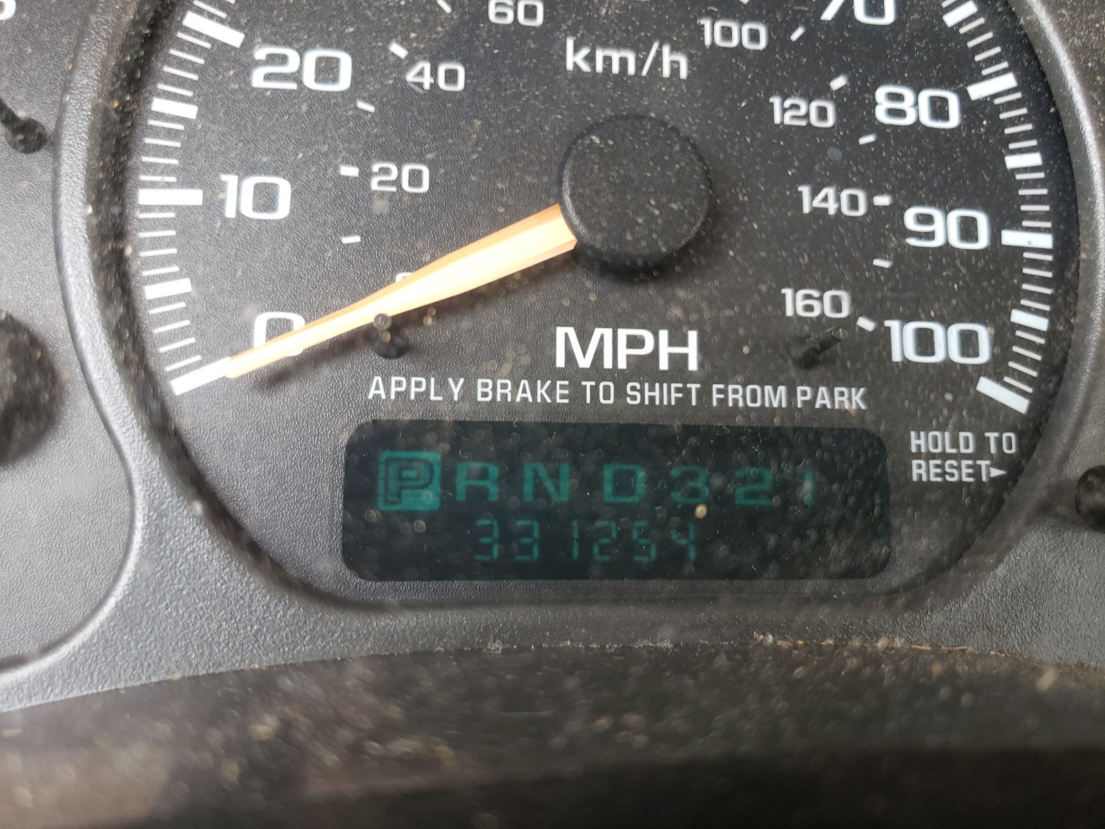 Photo 8 from auction – 2002 GMC YUKON with VIN 1GKEC13V82R236943