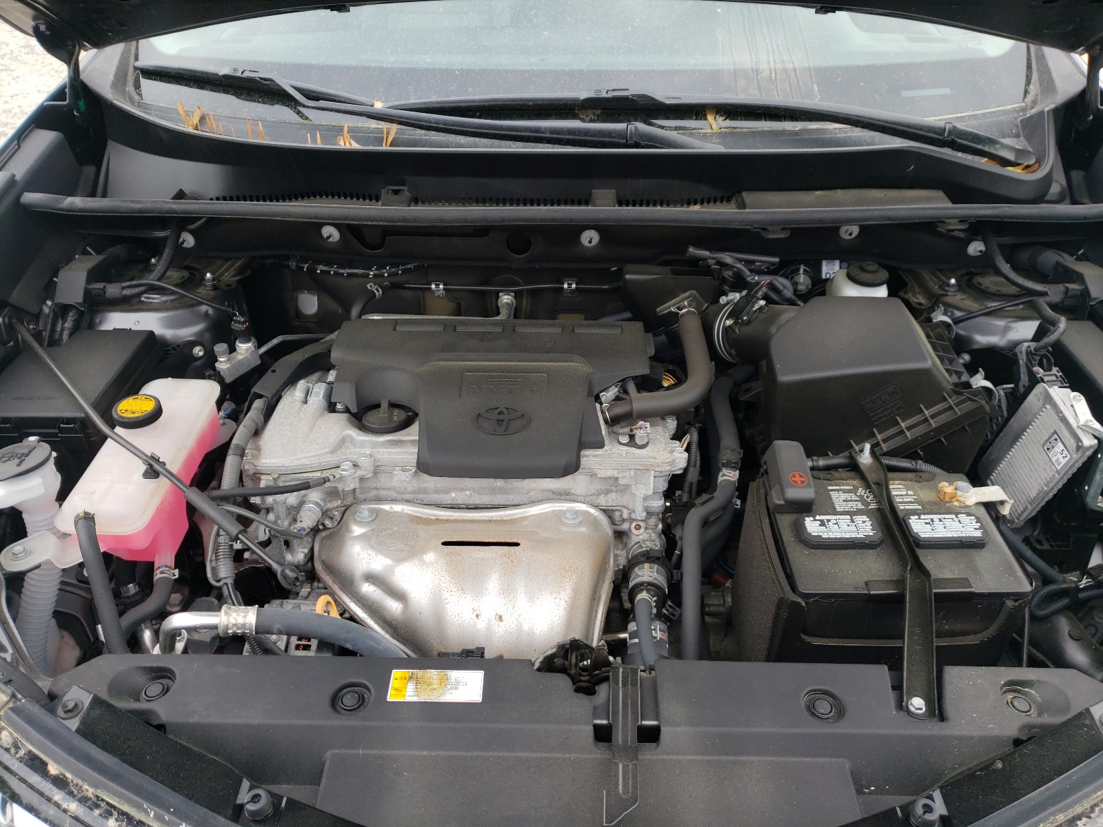 Photo 7 from auction – 2017 TOYOTA RAV4 LIMIT with VIN 2T3DFREV3HW560420