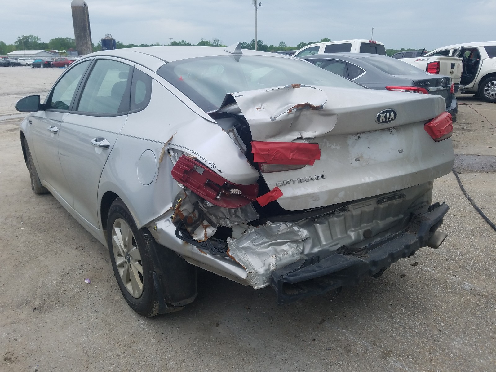 Photo 3 from auction – 2017 KIA OPTIMA LX with VIN KNAGT4L39H5150221