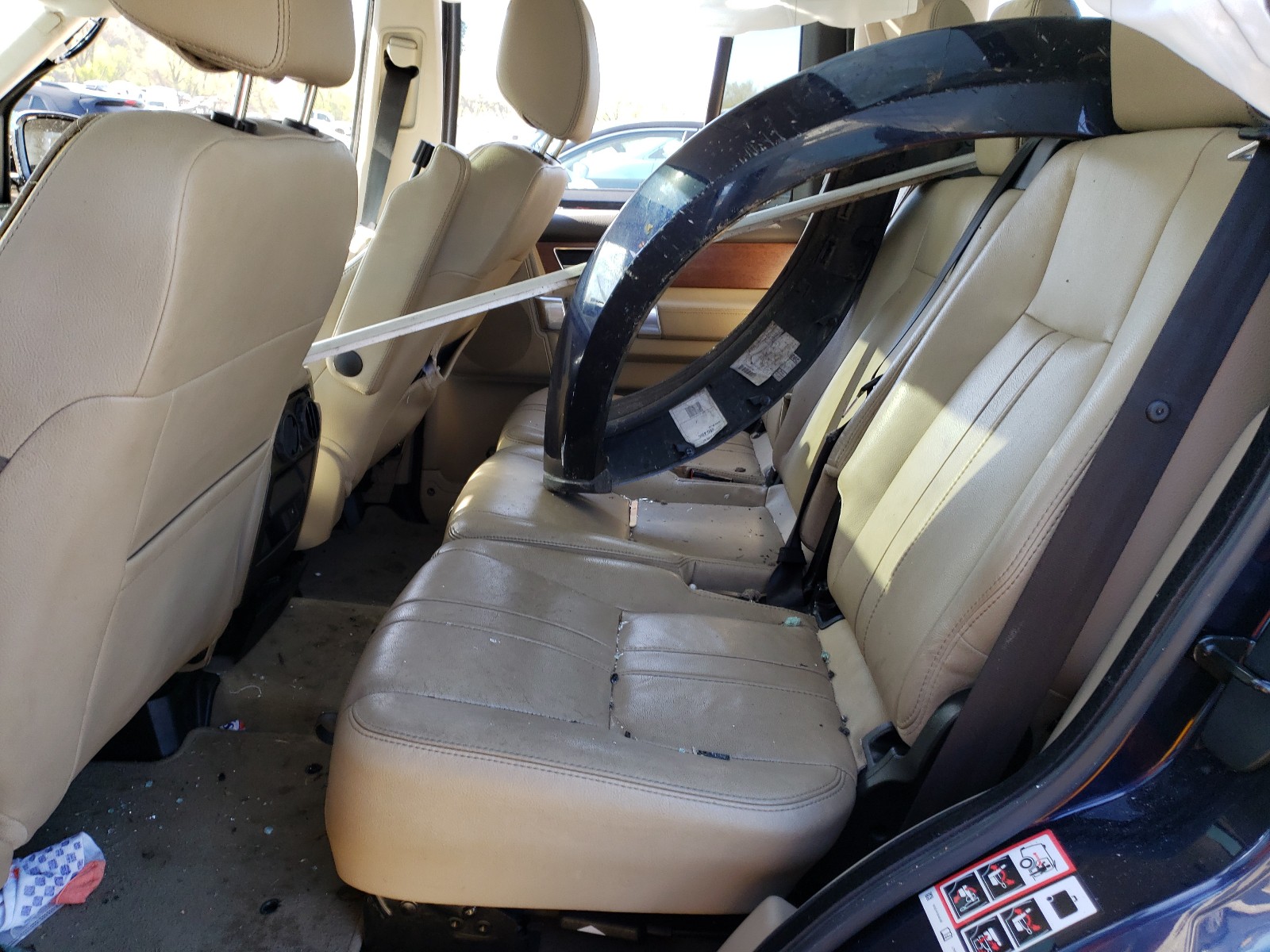 Photo 6 from auction – 2016 LAND ROVER LR4 HSE with VIN SALAG2V63GA818957