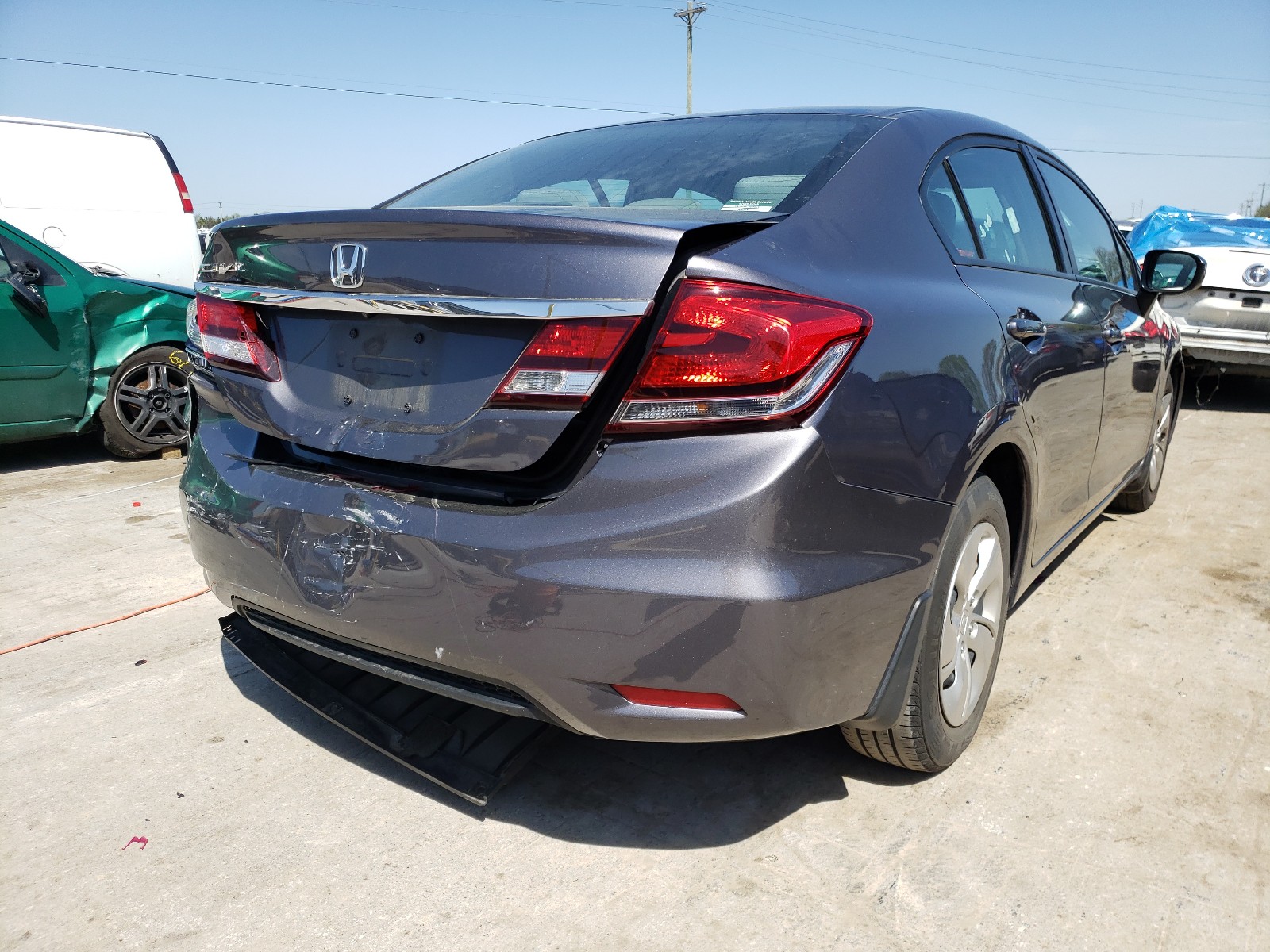 Photo 4 from auction – 2015 HONDA CIVIC LX with VIN 19XFB2F50FE103177