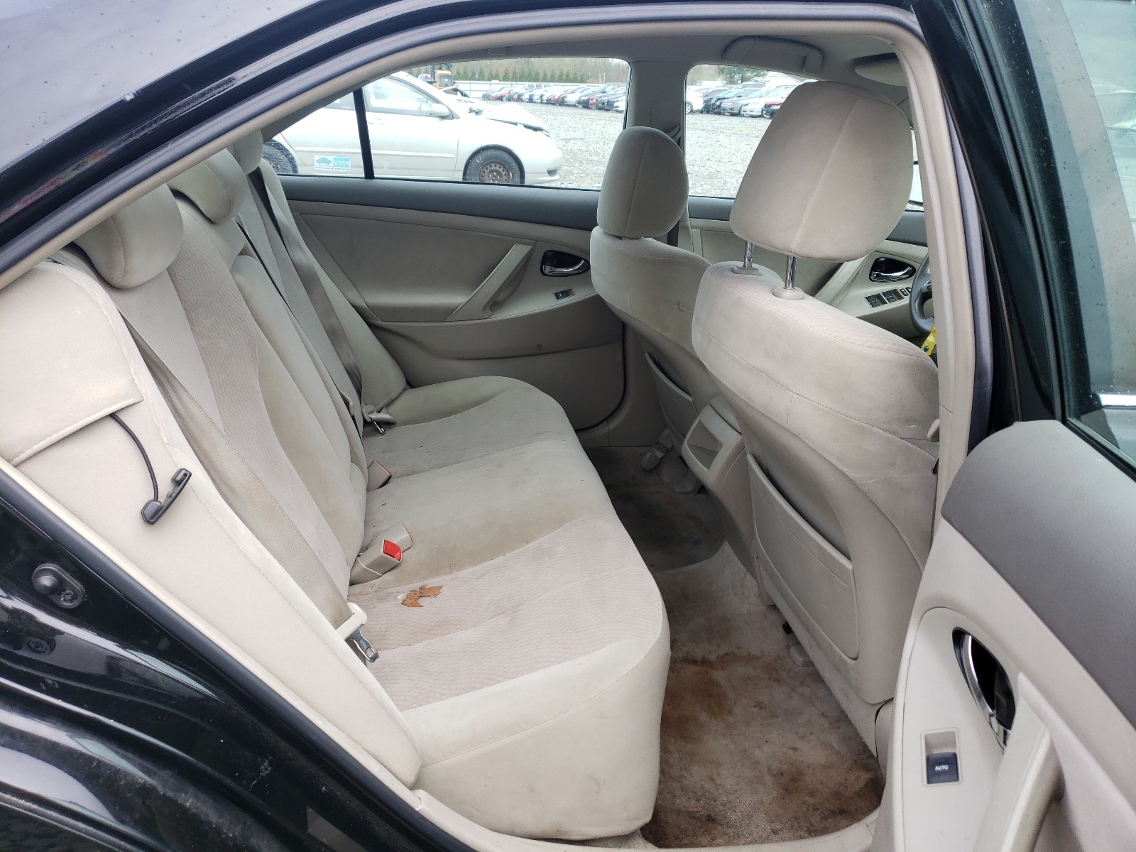 Photo 6 from auction – 2010 TOYOTA CAMRY BASE with VIN 4T1BF3EK9AU099295