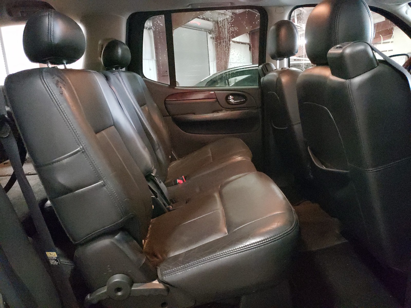 Photo 6 from auction – 2006 GMC ENVOY DENA with VIN 1GKET66M566117304