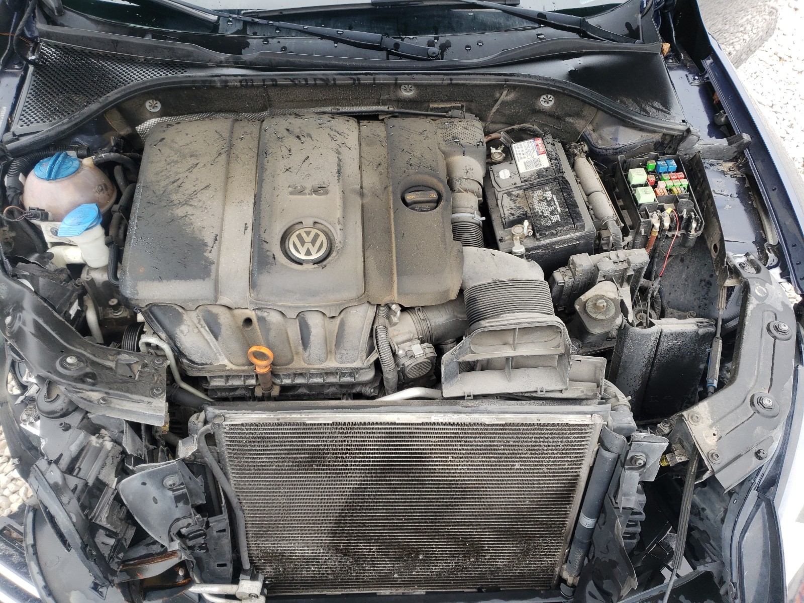 Photo 7 from auction – 2013 VOLKSWAGEN PASSAT S with VIN 1VWAP7A38DC014361
