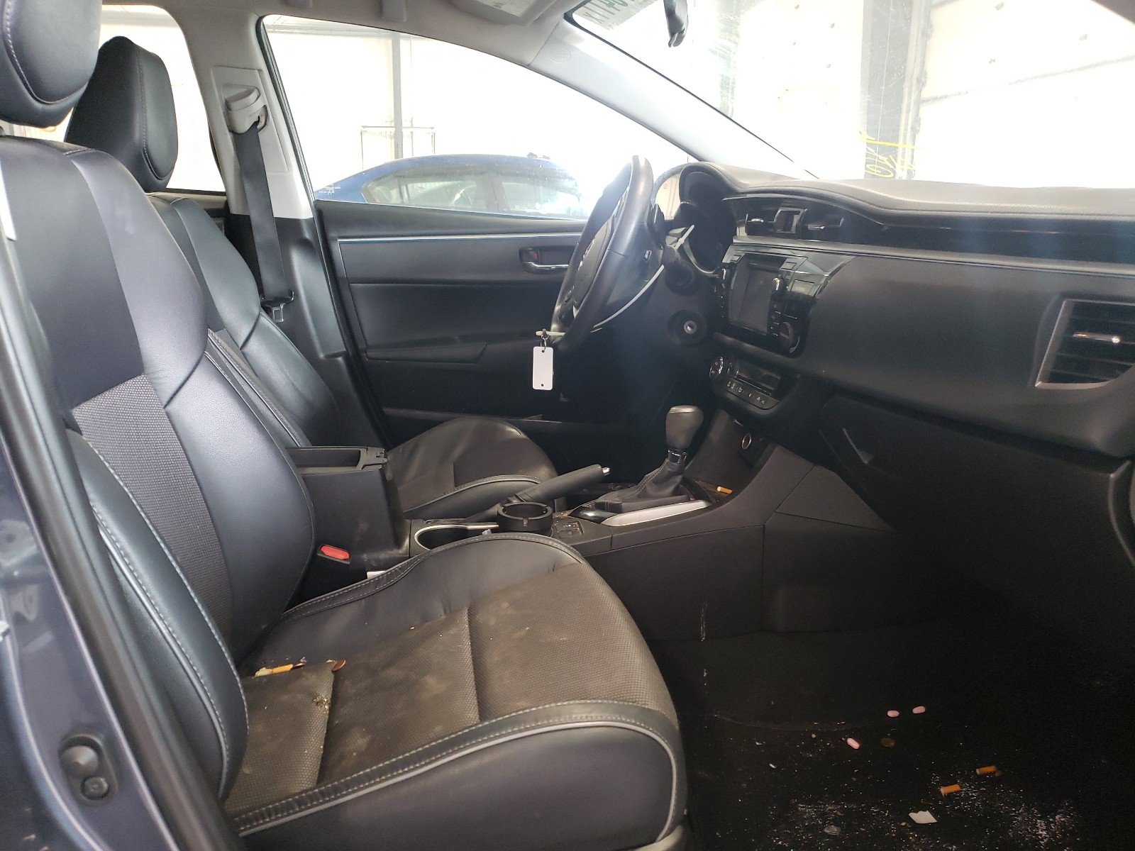 Photo 5 from auction – 2015 TOYOTA COROLLA L with VIN 5YFBURHE3FP352456