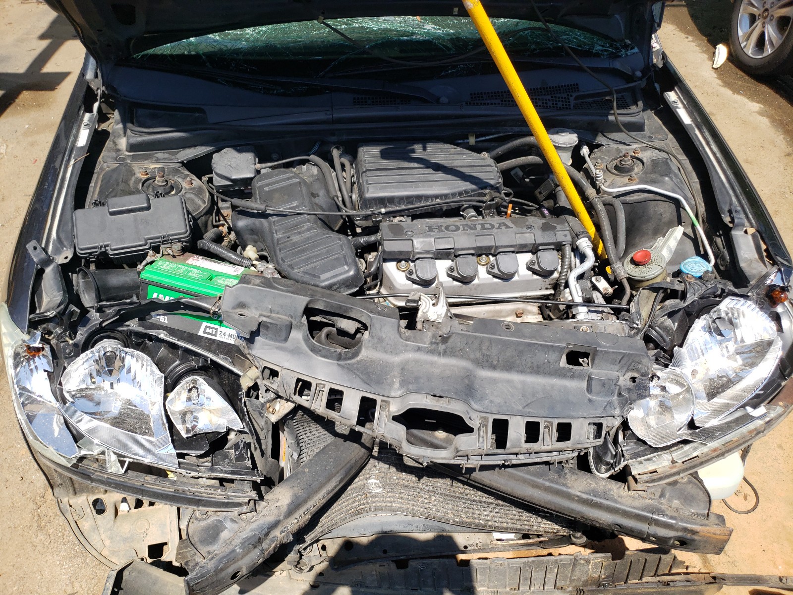 Photo 7 from auction – 2004 HONDA CIVIC LX with VIN 2HGES16554H528984