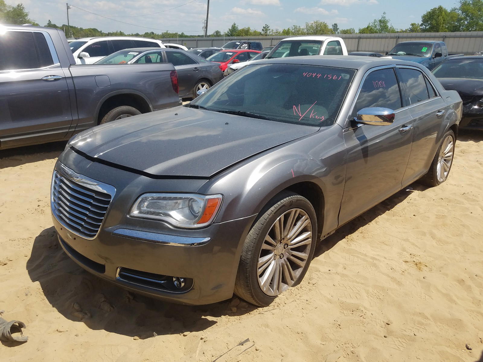 Photo 2 from auction – 2011 CHRYSLER 300 LIMITE with VIN 2C3CA5CG9BH595336