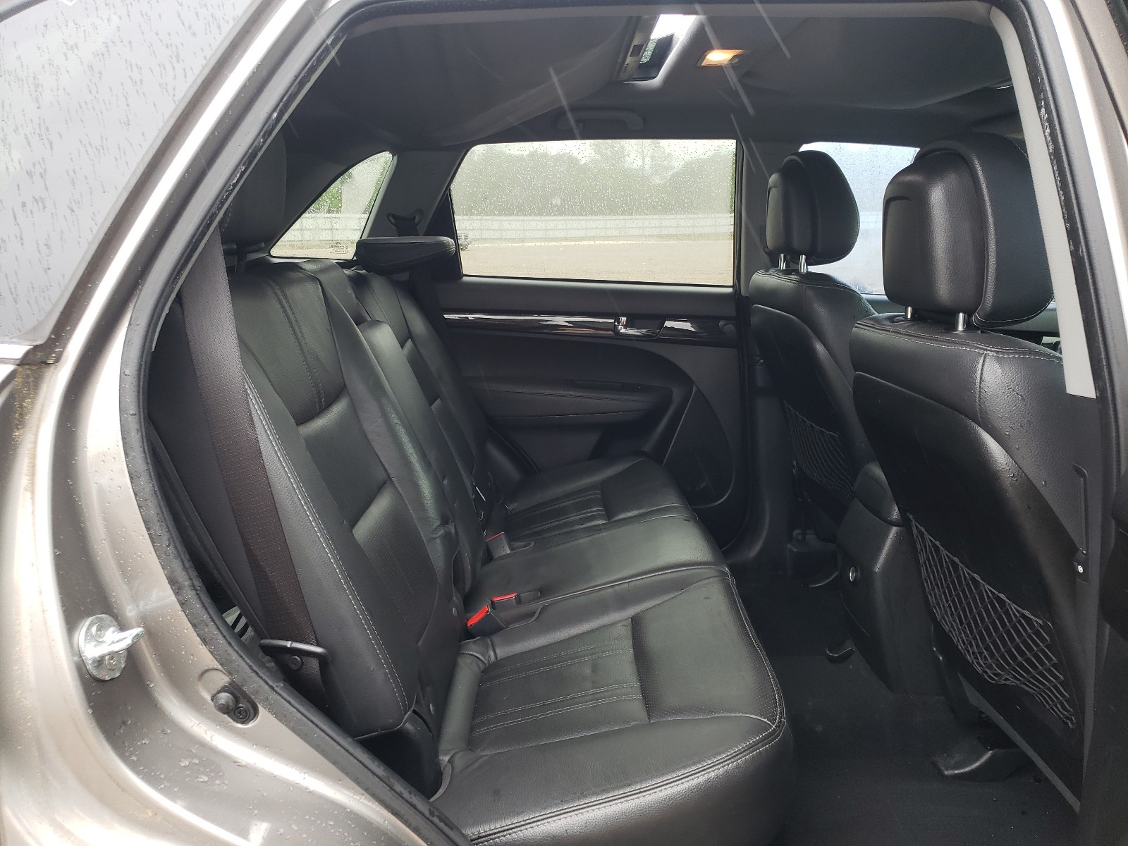 Photo 6 from auction – 2012 KIA SORENTO SX with VIN 5XYKW4A23CG231679