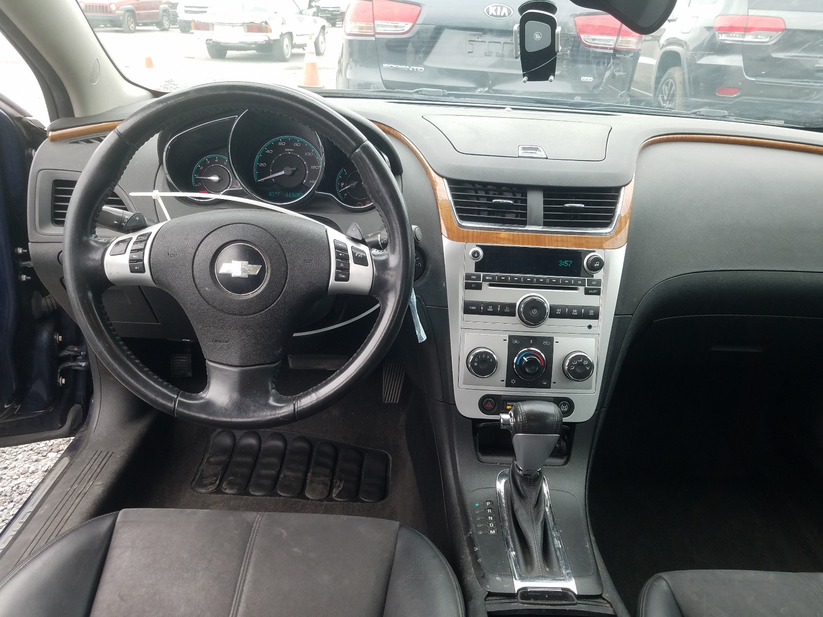 Photo 9 from auction – 2010 CHEVROLET MALIBU 2LT with VIN 1G1ZD5EB9AF102049