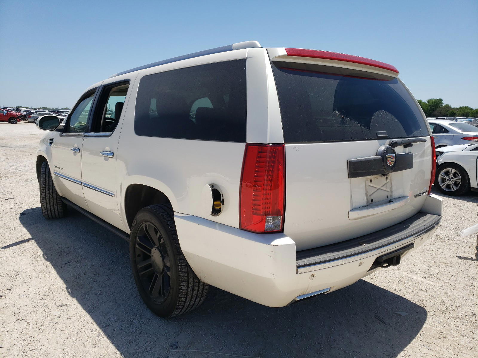 Photo 3 from auction – 2013 CADILLAC ESCALADE E with VIN 1GYS4KEF3DR279591