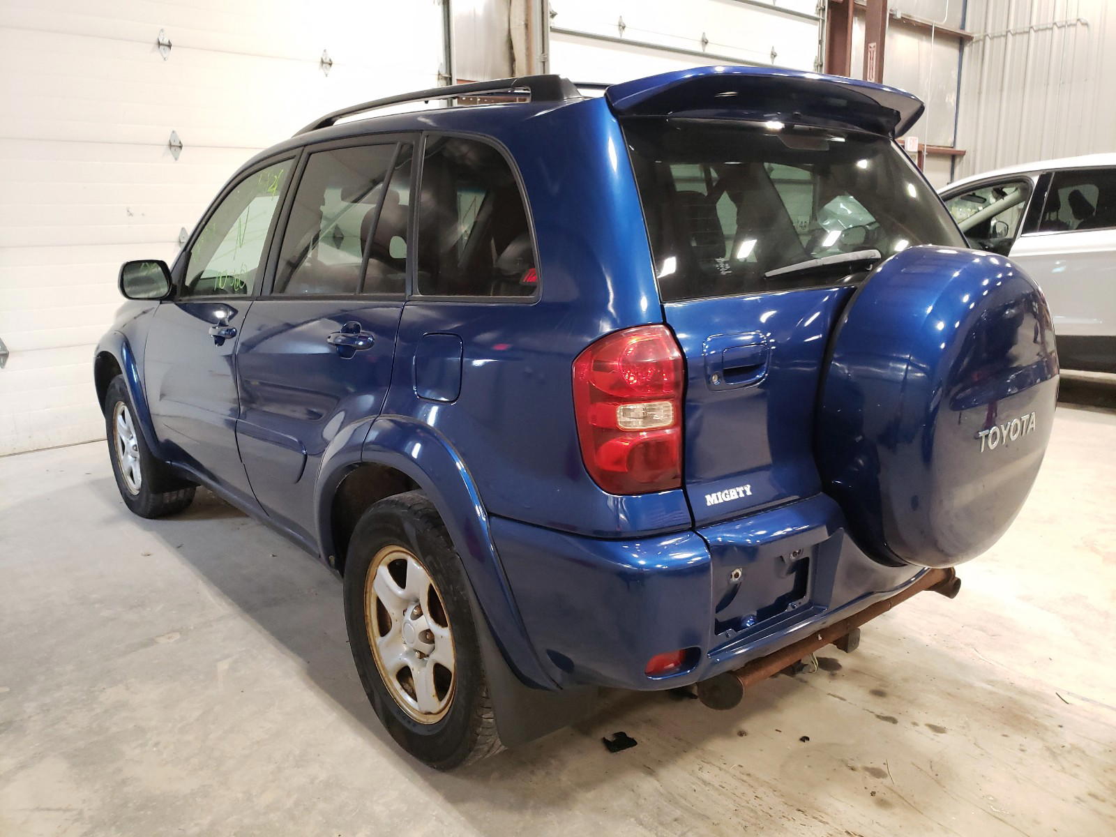 Photo 3 from auction – 2005 TOYOTA RAV4 with VIN JTEHD20V456034750