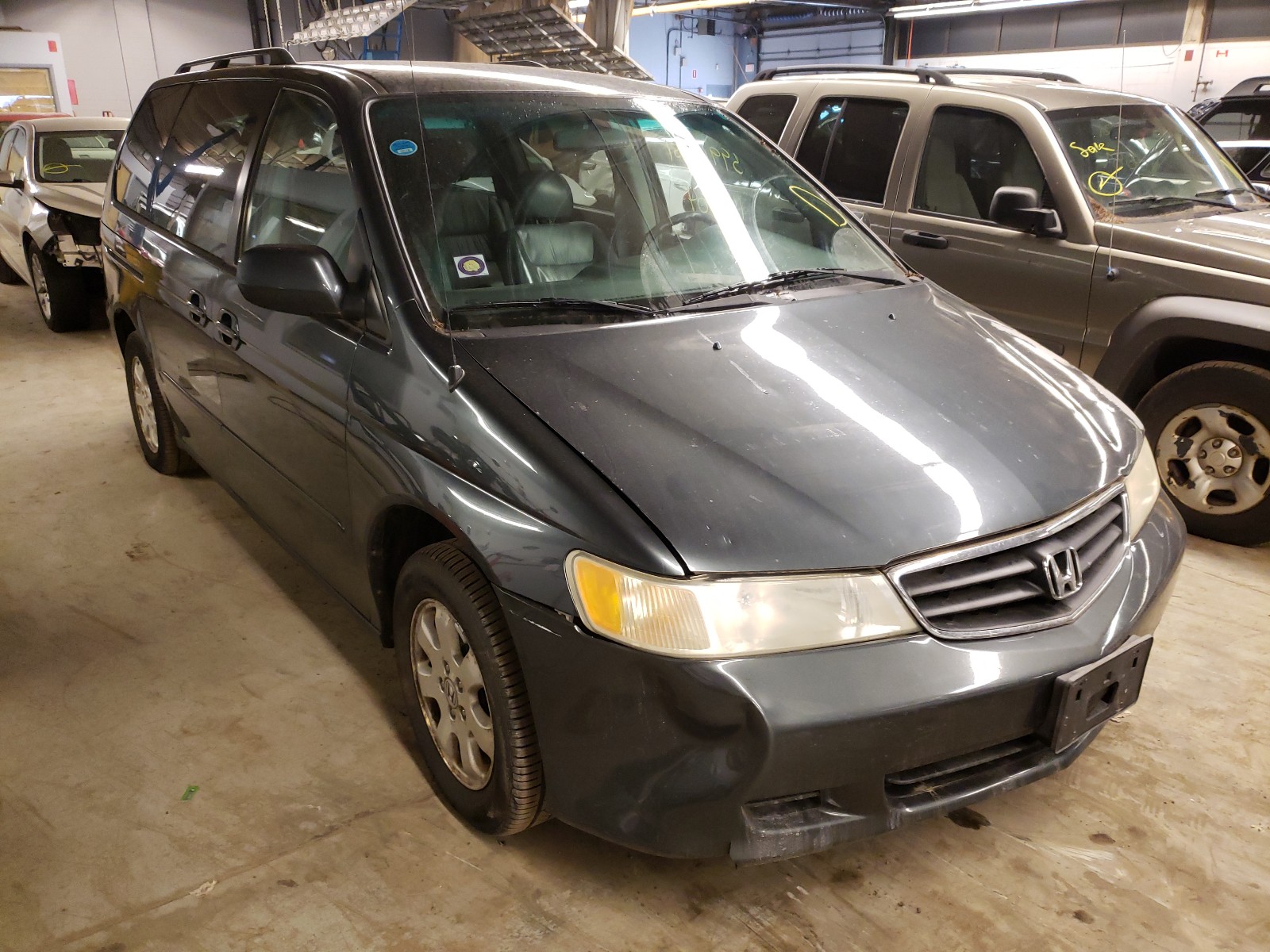 HONDA ODYSSEY EX 2004 with VIN 5FNRL18984B040065 - Photo from auction