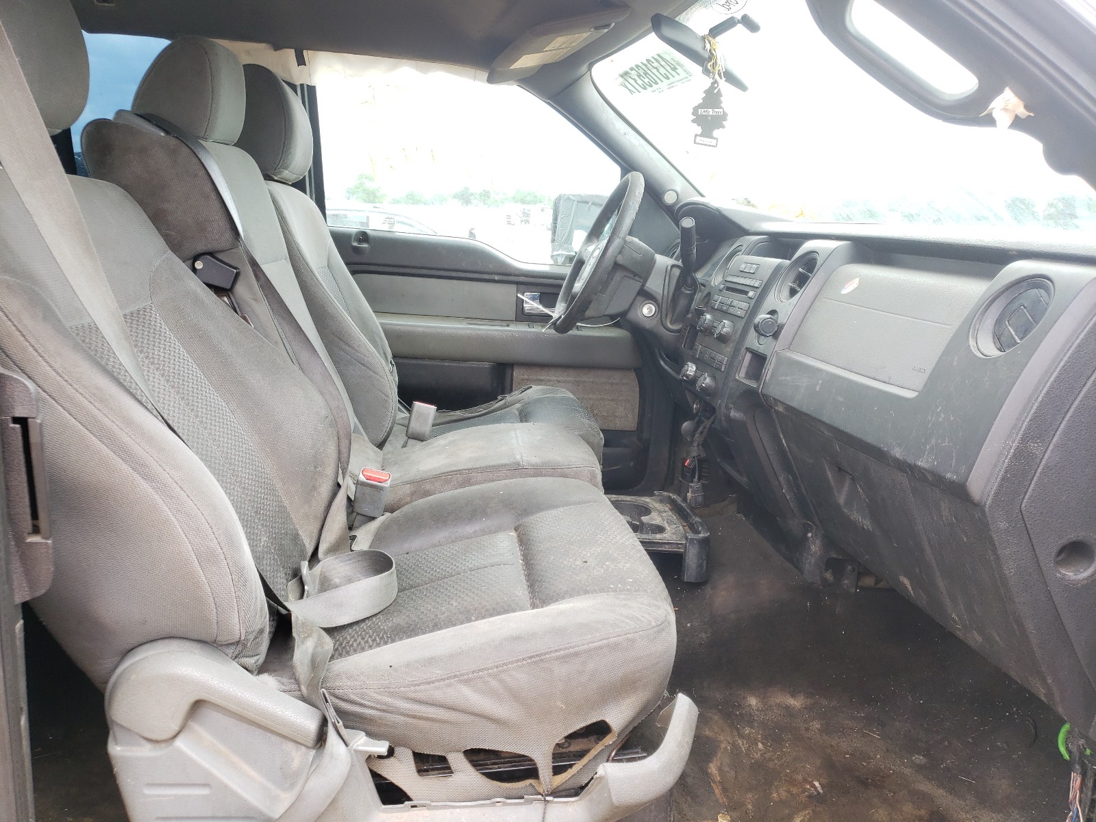 Photo 5 from auction – 2014 FORD F150 SUPER with VIN 1FTEX1CMXEKF68810