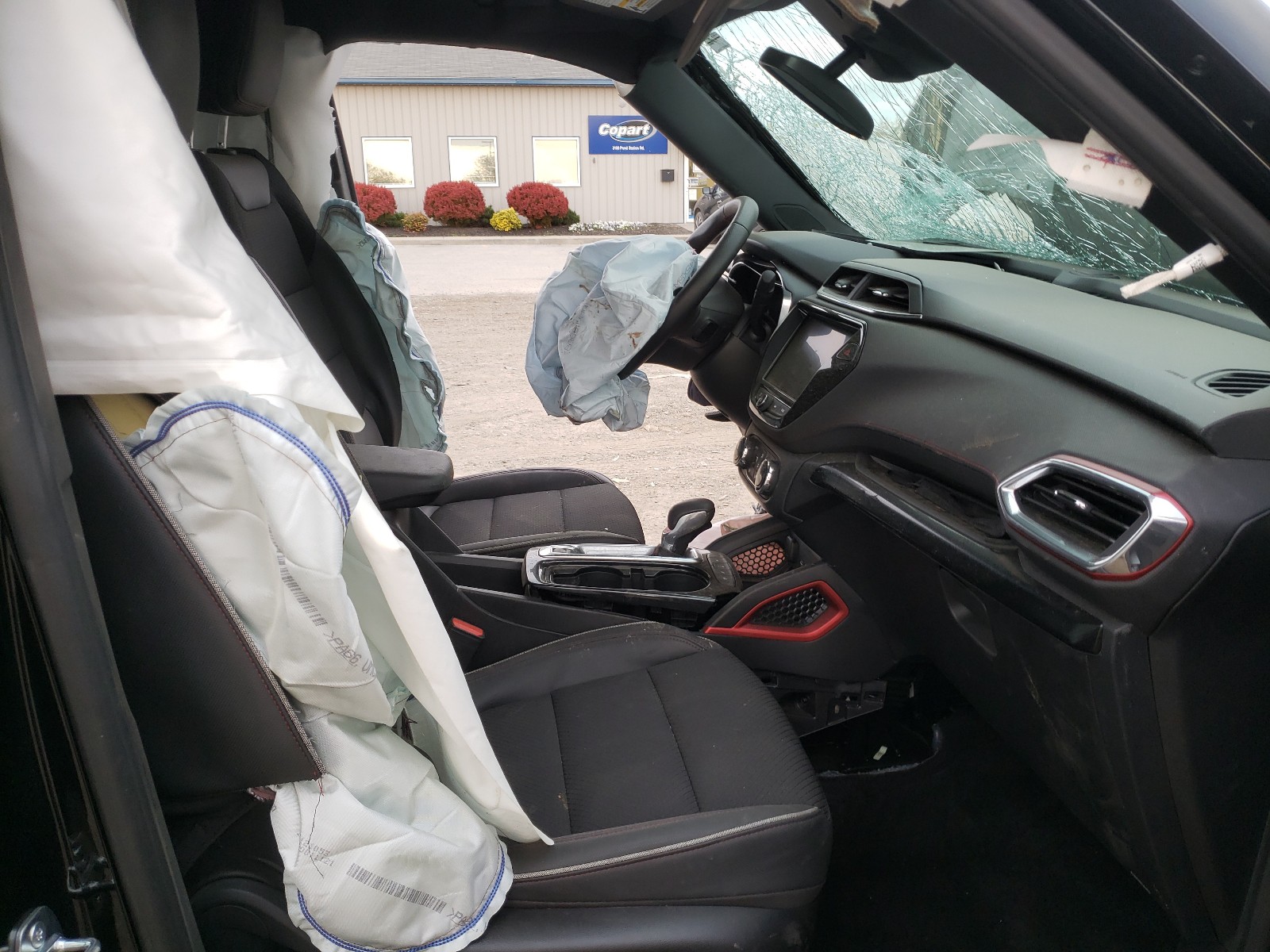 Photo 5 from auction – 2021 CHEVROLET TRAILBLAZE with VIN KL79MTSLXMB043031