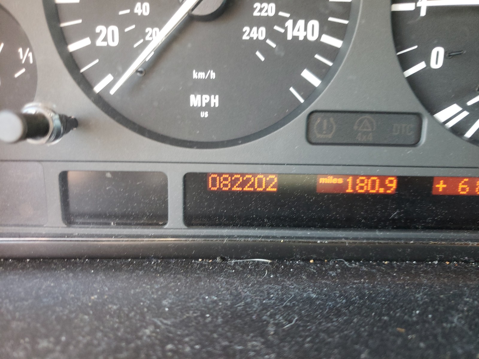 Zdjęcie 8 z aukcji – 2004 BMW X5 3.0I z VIN 5UXFA13594LU22789