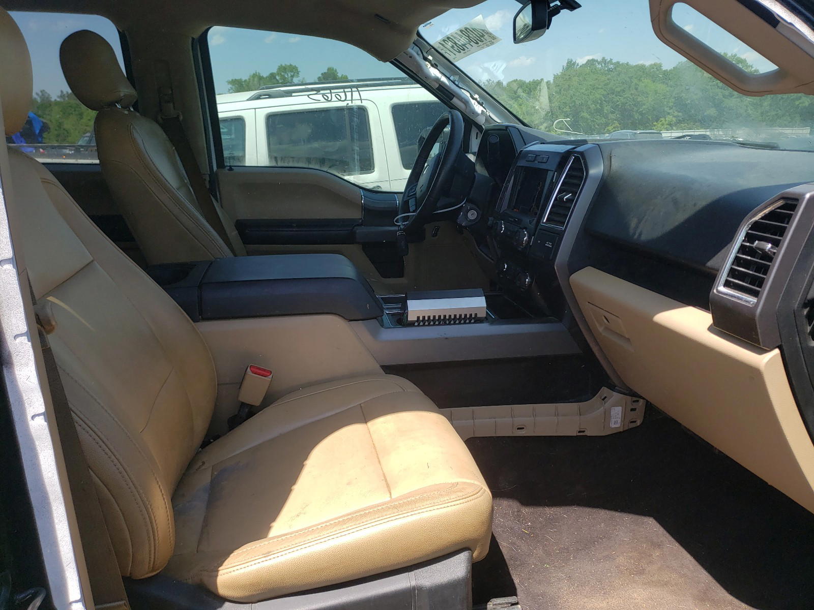 Photo 5 from auction – 2015 FORD F150 SUPER with VIN 1FTEW1CP7FFB66282