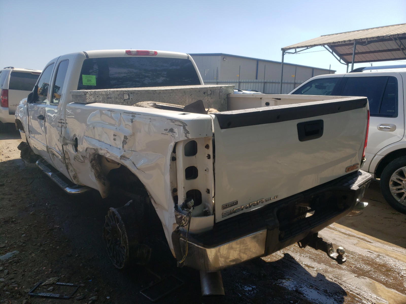 Photo 3 from auction – 2007 GMC NEW SIERRA with VIN 2GTEC190371693909