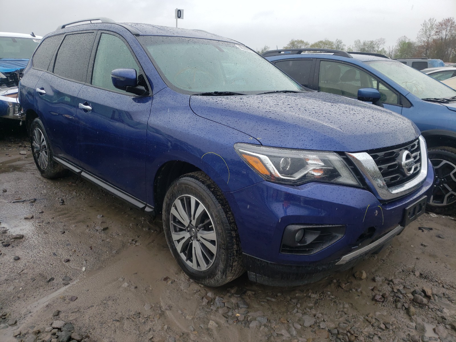 Photo 1 from auction – 2017 NISSAN PATHFINDER with VIN 5N1DR2MM5HC685117