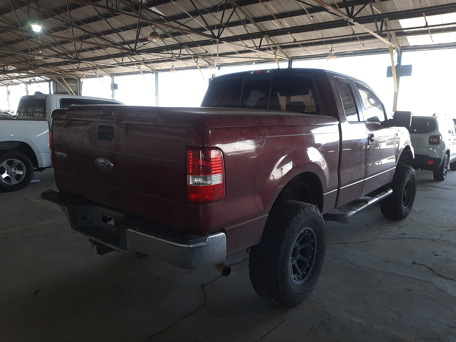 Photo 4 from auction – 2006 FORD F150 with VIN 1FTPX14556FB10246