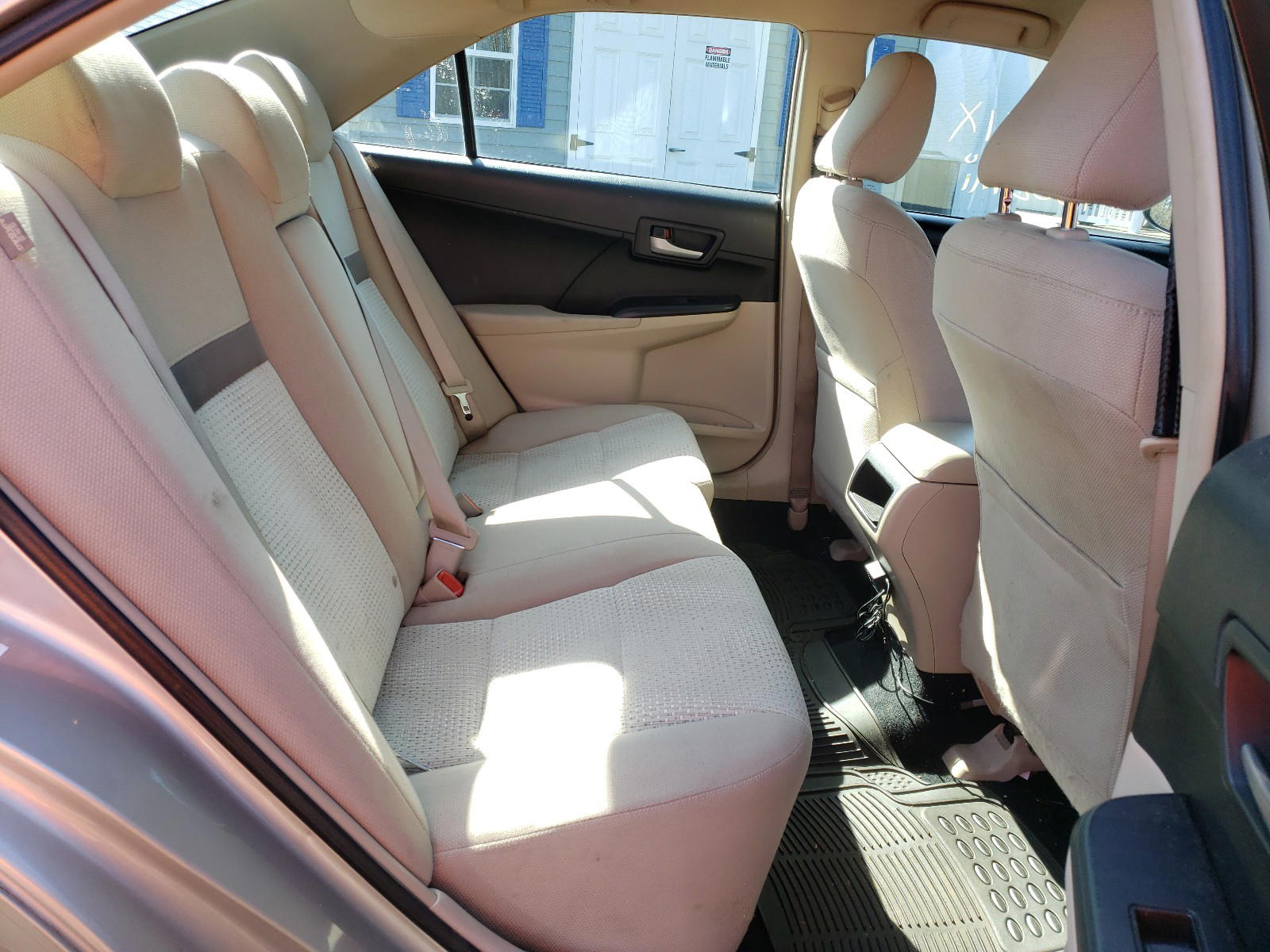 Photo 6 from auction – 2014 TOYOTA CAMRY L with VIN 4T4BF1FK2ER360359