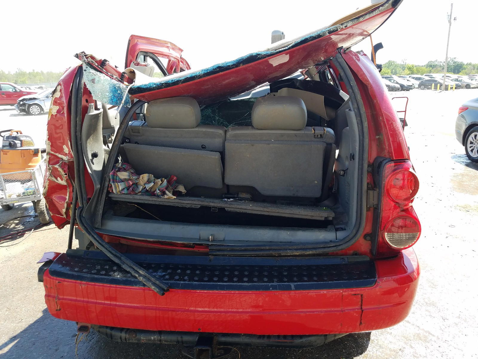 Photo 9 from auction – 2005 DODGE DURANGO SL with VIN 1D4HD48D65F585602
