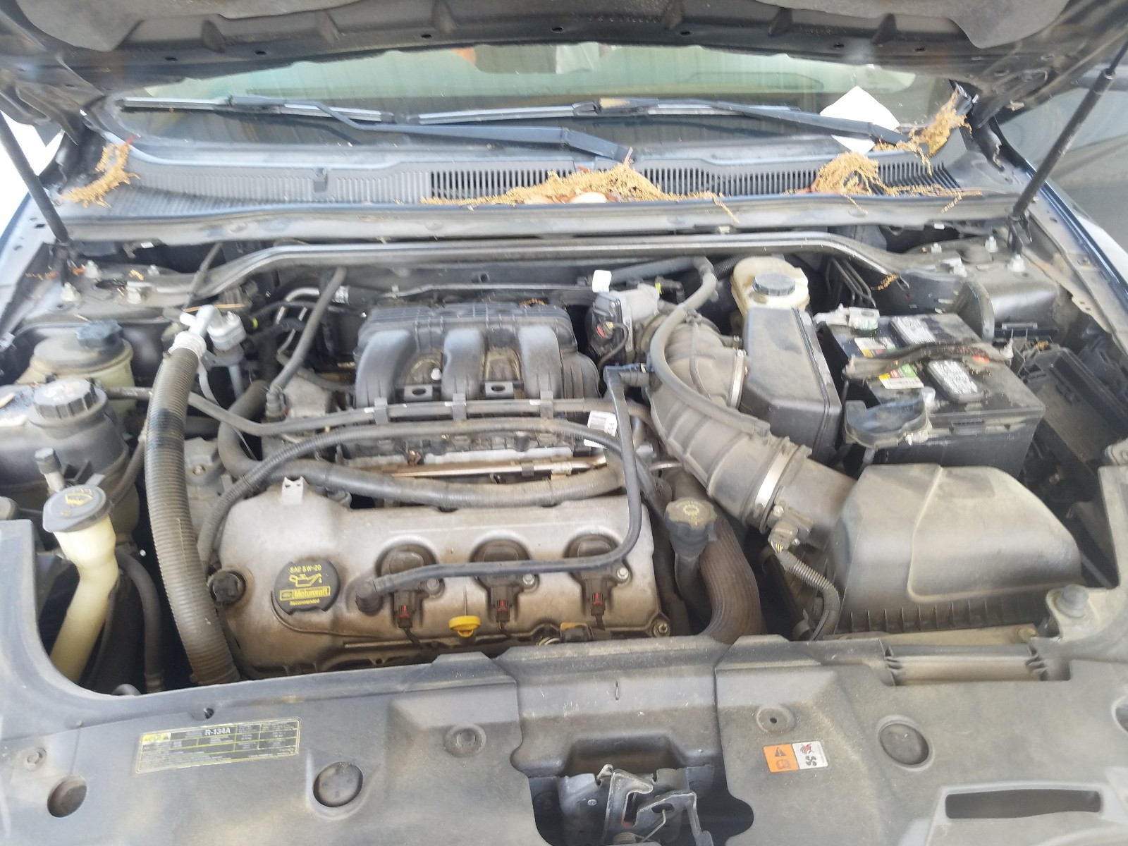 Photo 7 from auction – 2010 FORD TAURUS SEL with VIN 1FAHP2HW0AG122617