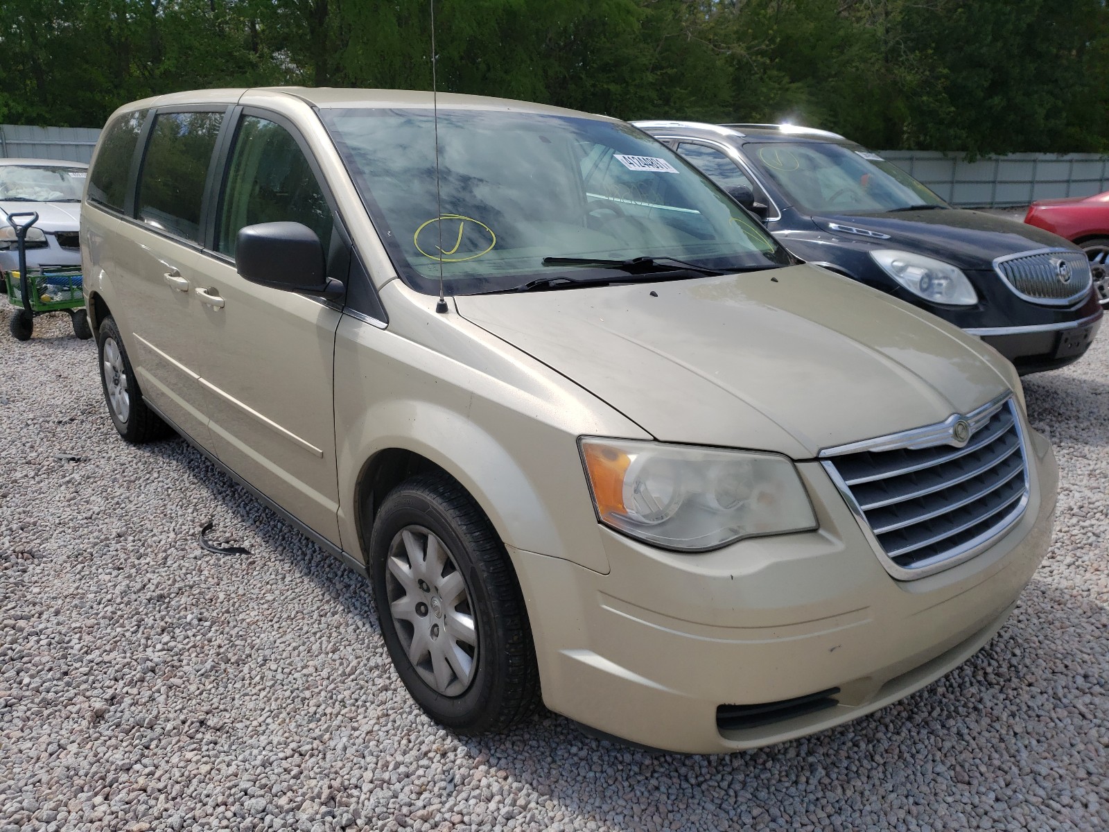 Photo 1 from auction – 2010 CHRYSLER TOWN & COU with VIN 2A4RR4DE3AR226383