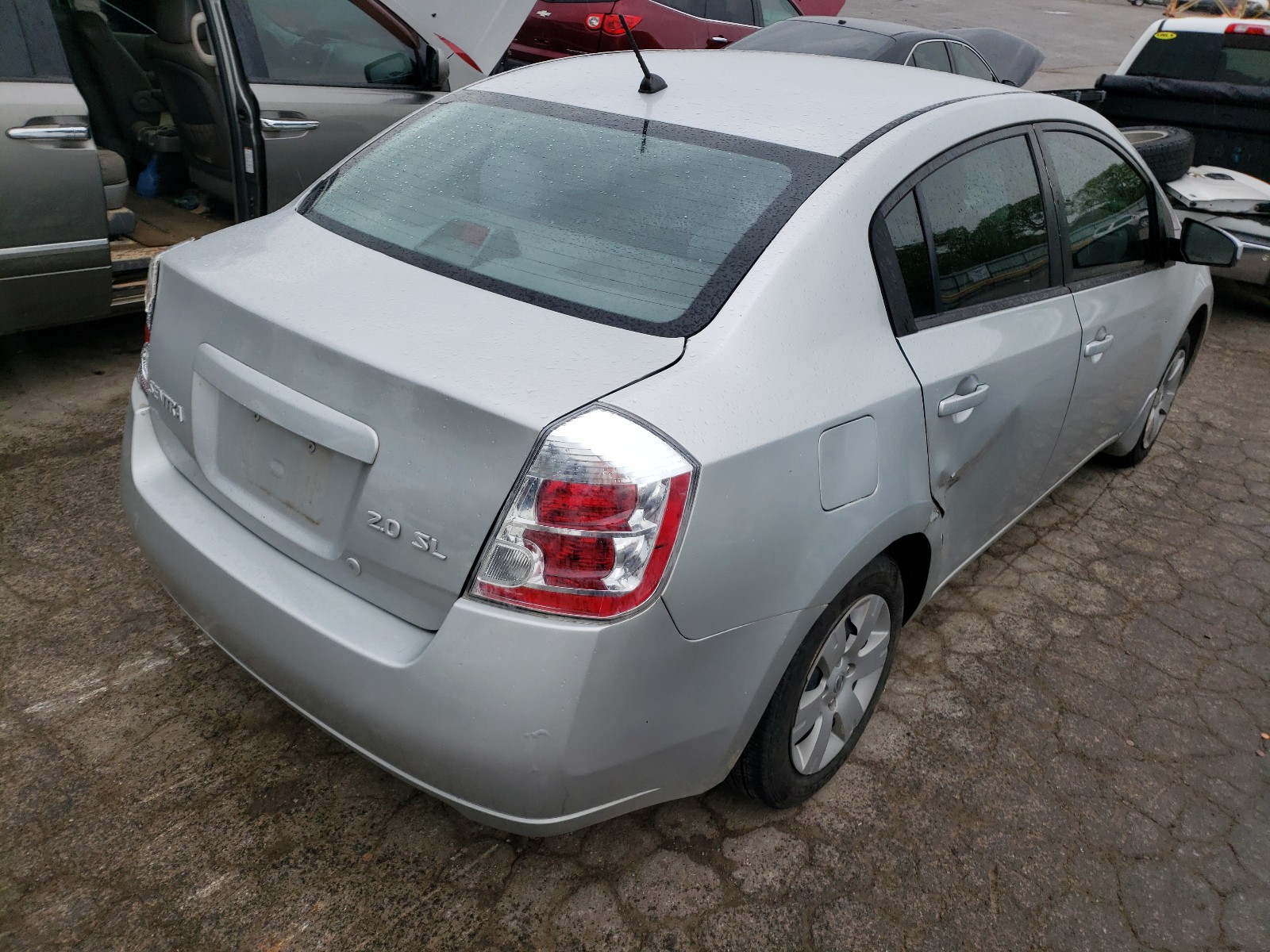 Photo 4 from auction – 2011 NISSAN SENTRA 2.0 with VIN 3N1AB6AP6BL681934