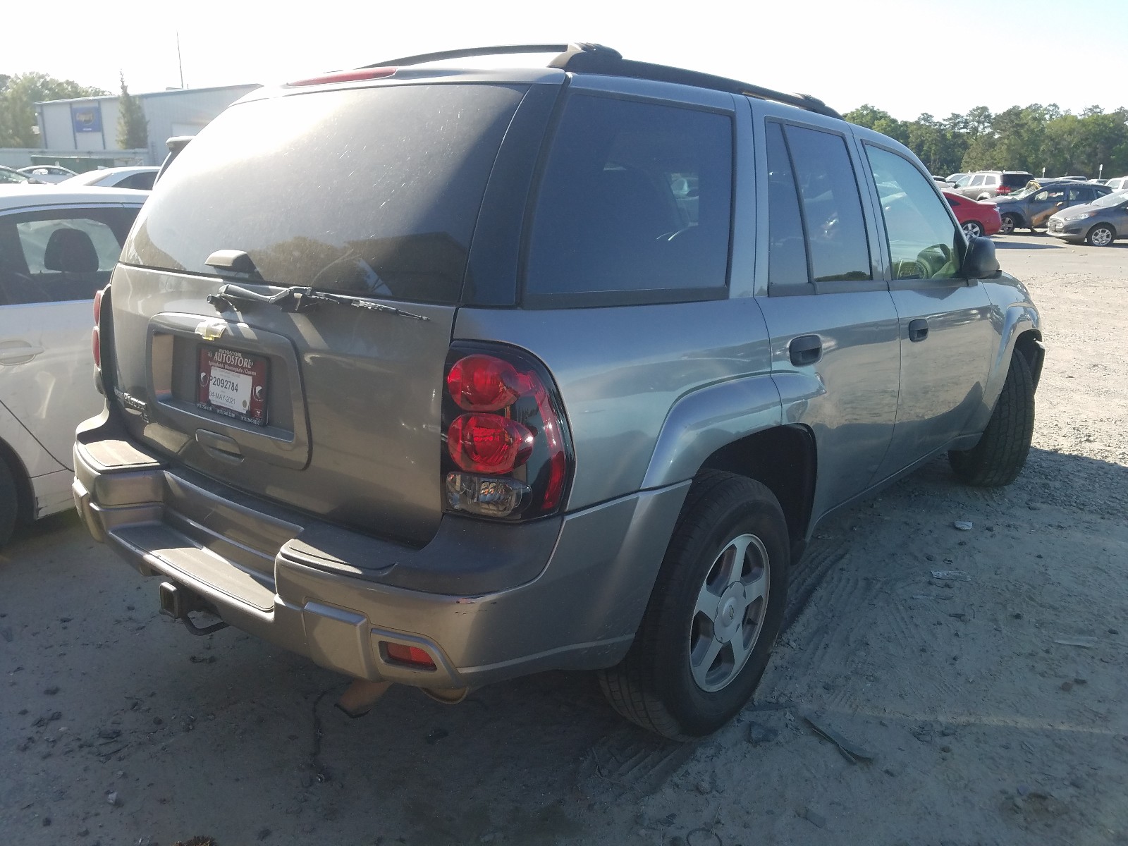 Photo 4 from auction – 2006 CHEVROLET TRAILBLAZE with VIN 1GNDS13S362123262