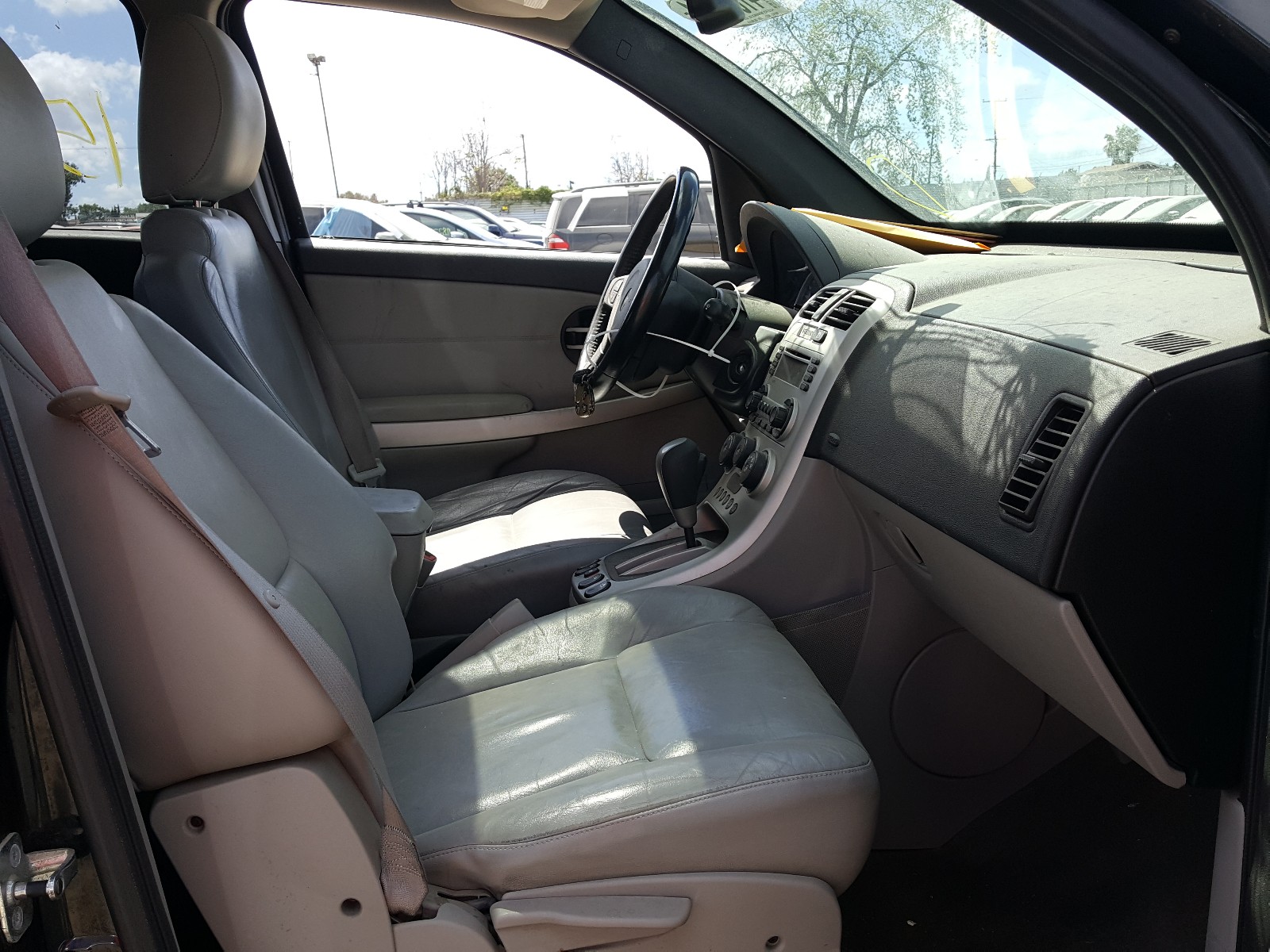 Photo 5 from auction – 2006 CHEVROLET EQUINOX LT with VIN 2CNDL73F766023000