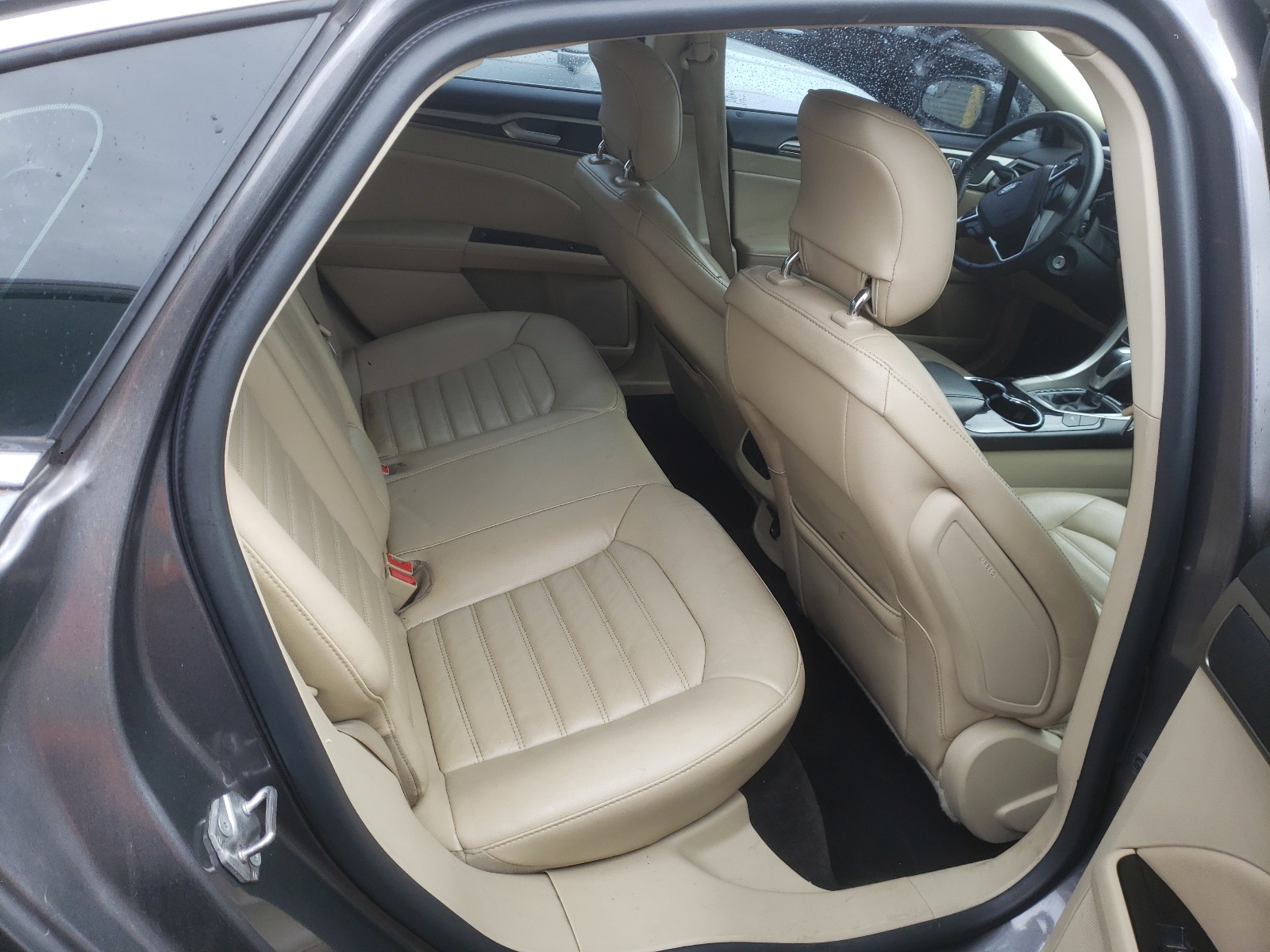 Photo 6 from auction – 2014 FORD FUSION SE with VIN 3FA6P0H97ER342096