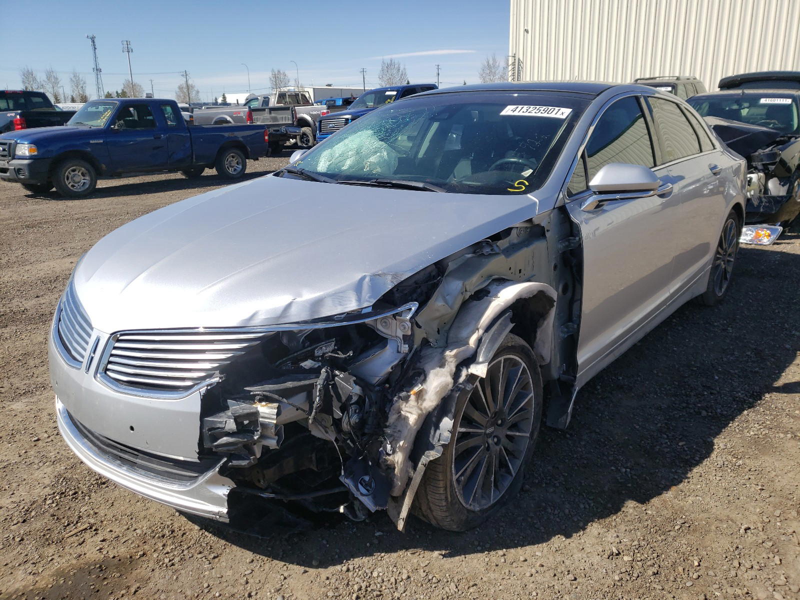 Photo 2 from auction – 2016 LINCOLN MKZ with VIN 3LN6L2J92GR604195